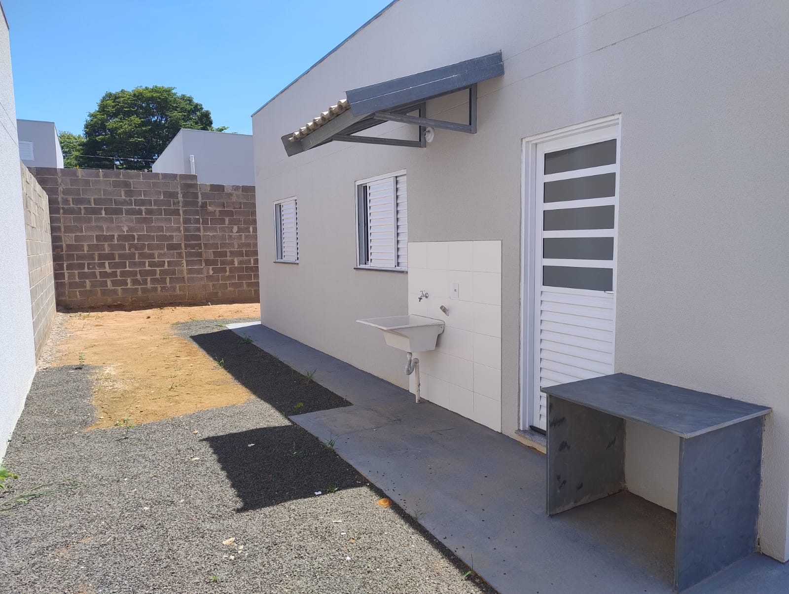 Rua Irmãos Buranello, 2600 - Casa B23 - Maria Areias Torres