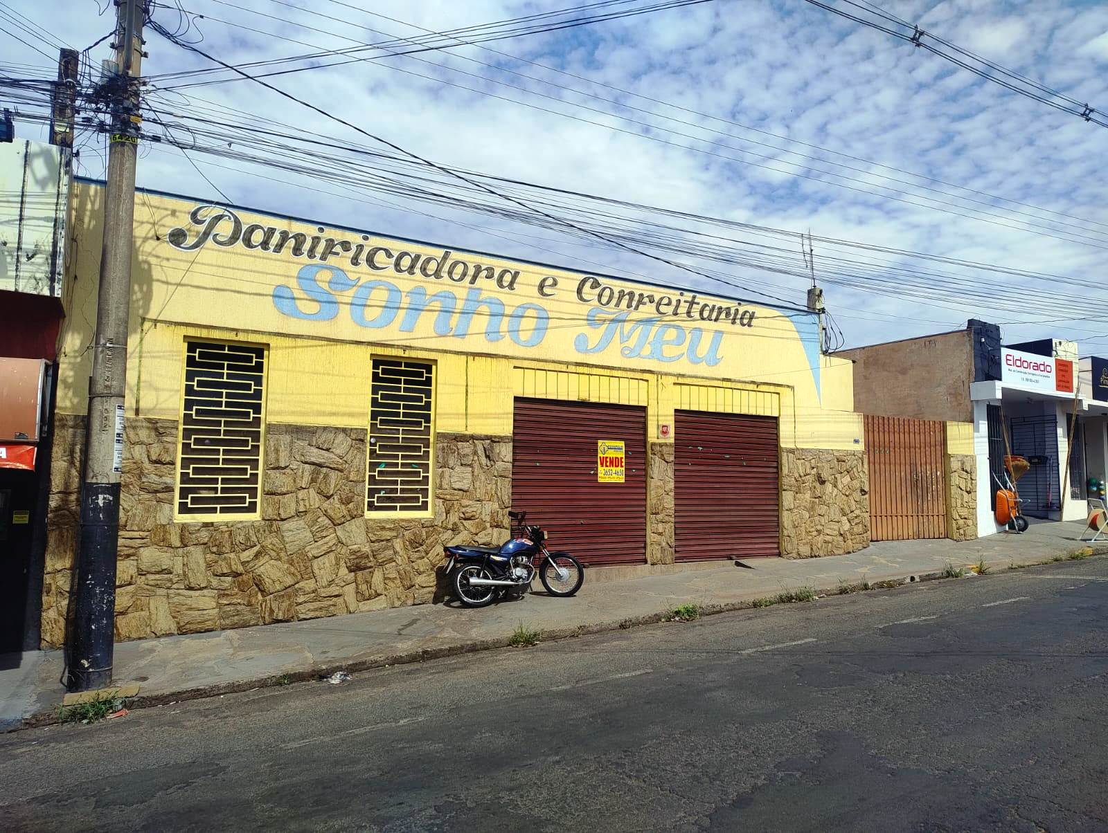 ÓTIMO IMÓVEL COMERCIAL NA RUA GIACOMO PARO 