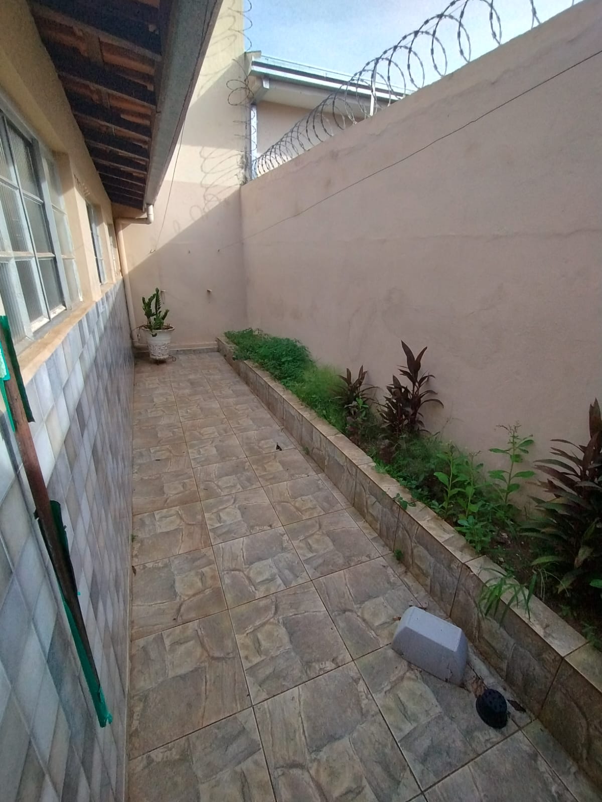 ÓTIMA CASA NO CENTRO