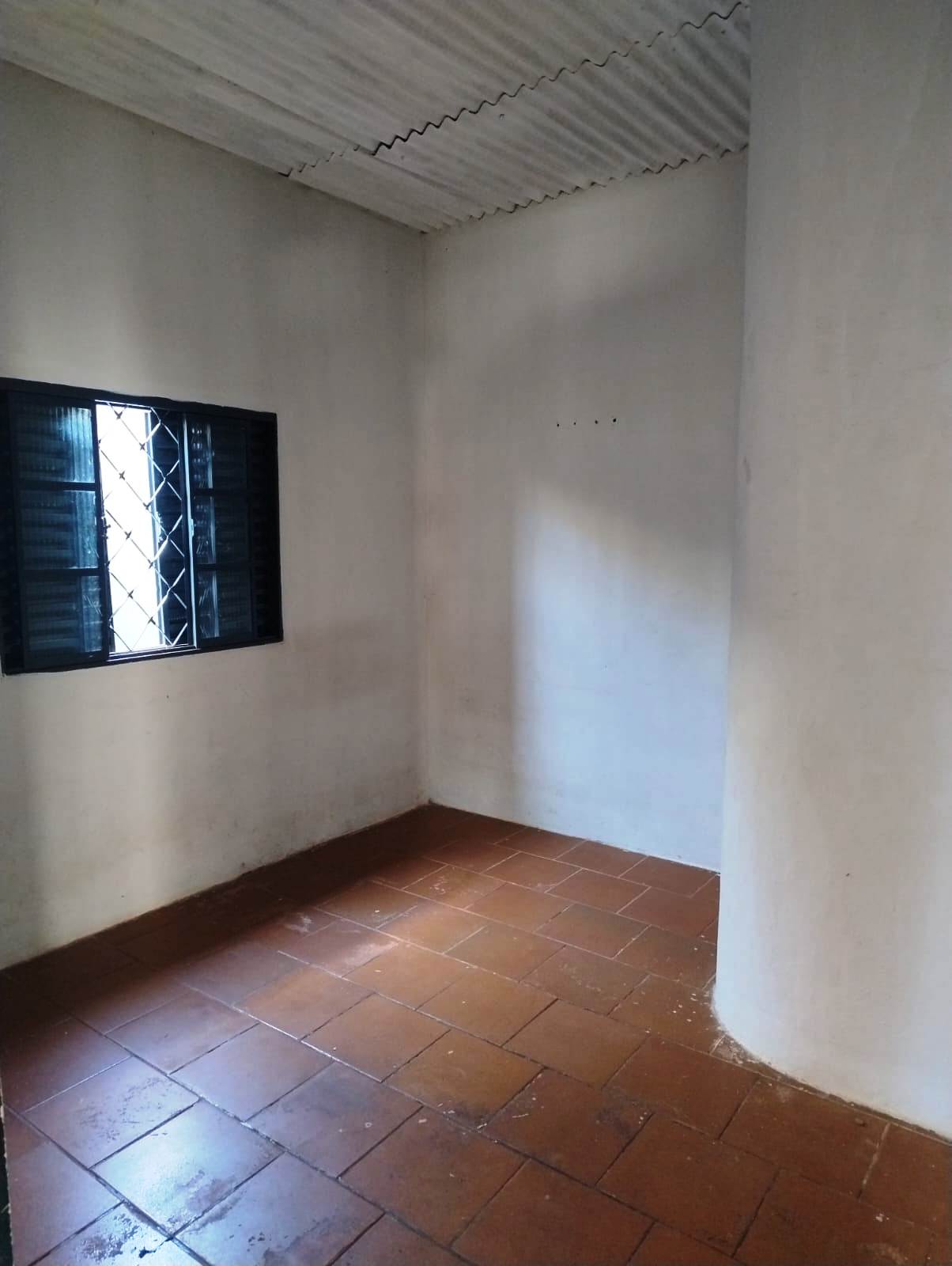 CASA COM TRÊS DORMITÓRIOS NO DEL REY