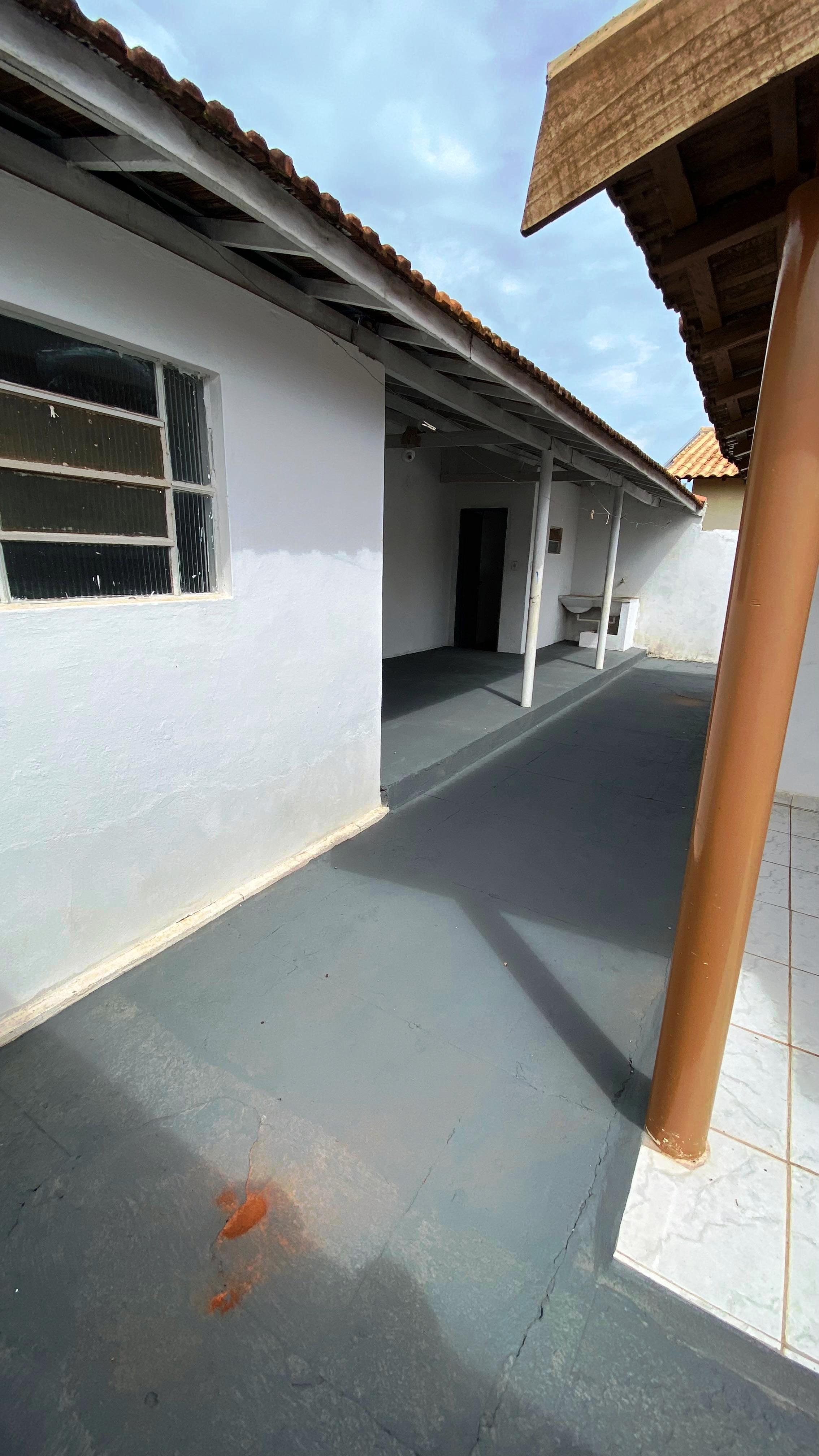 ÓTIMA CASA NO BAIRRO SANTA TEREZINHA