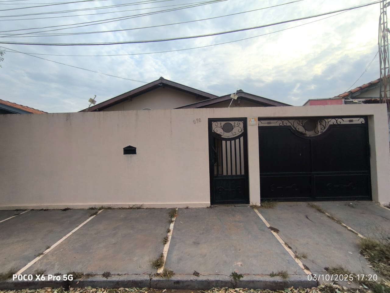 ÓTIMA CASA NO BAIRRO SANTA TEREZINHA