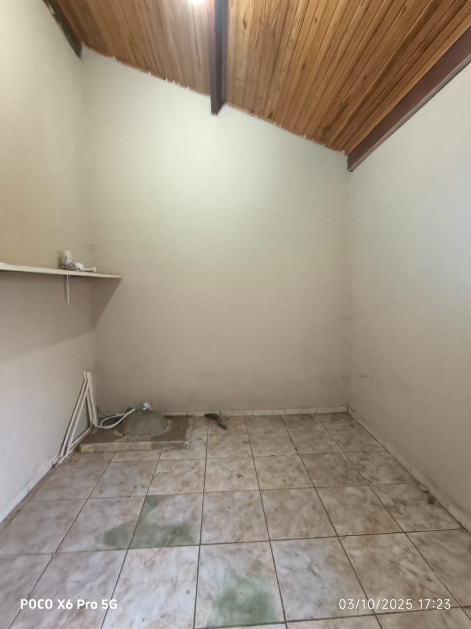 ÓTIMA CASA NO BAIRRO SANTA TEREZINHA