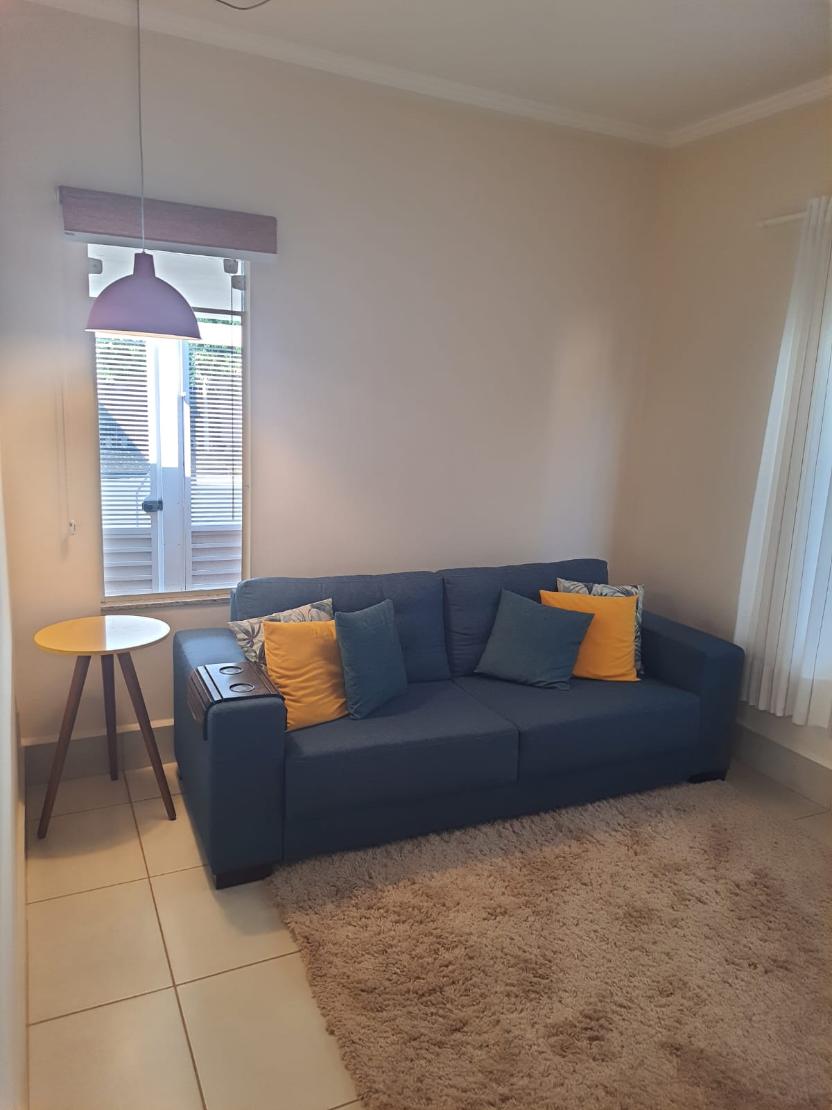 ÓTIMA CASA COM 4 DORMITÓRIOS NO CENTRO