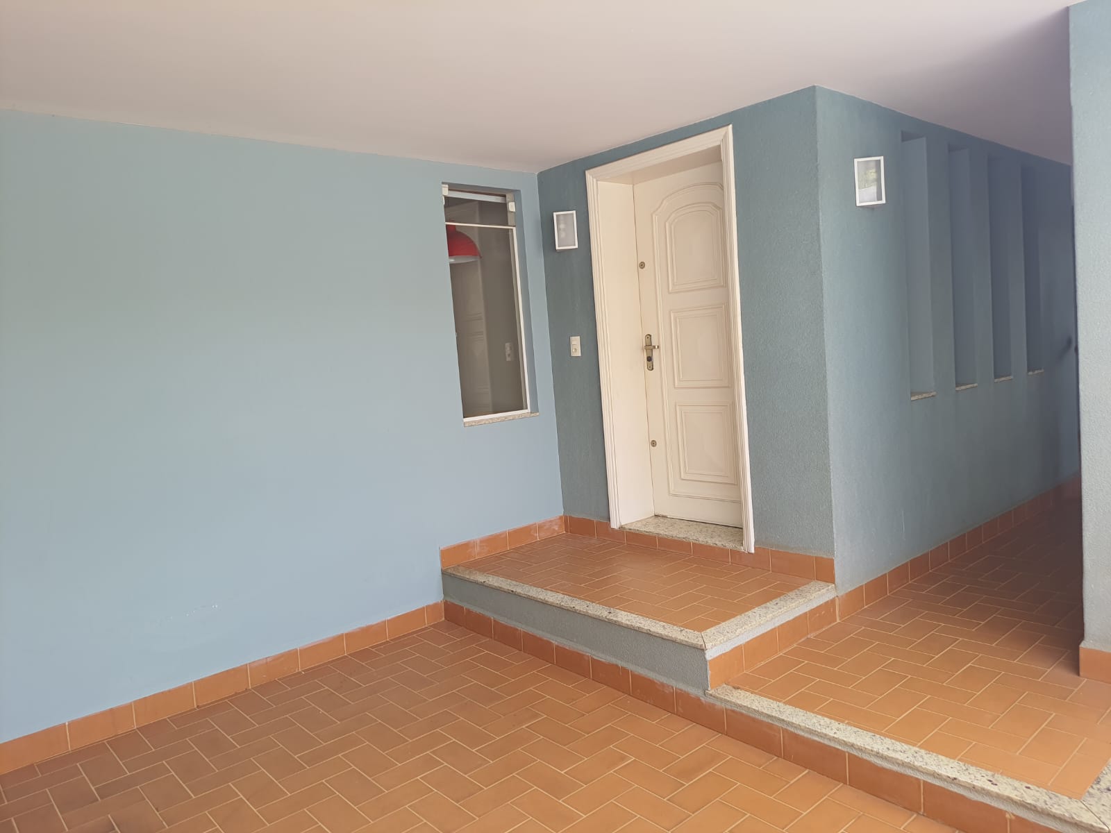 ÓTIMA CASA COM 4 DORMITÓRIOS NO CENTRO