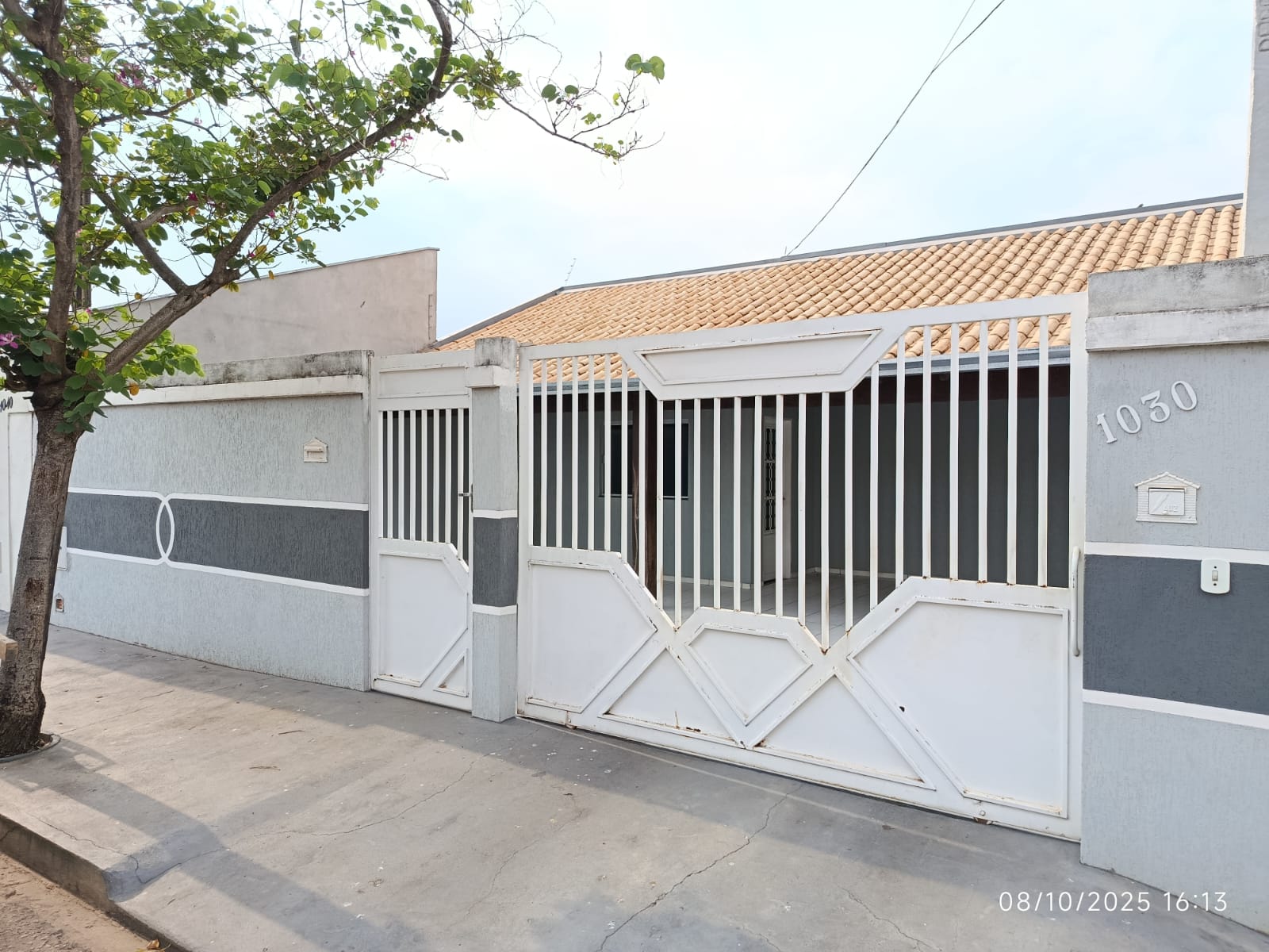 Rua Professor Elio Rubens Galvão Aires, 1030 - Residencial Jardim do Lago