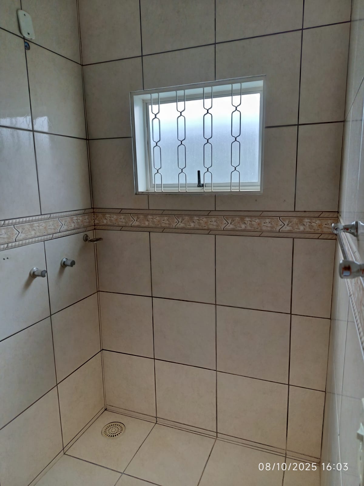 Rua Professor Elio Rubens Galvão Aires, 1030 - Residencial Jardim do Lago