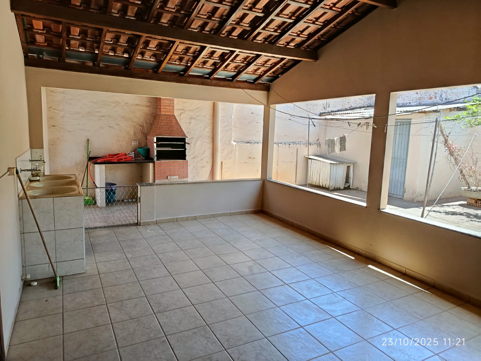 Rua Alexandre Sabino, 181 - Vila São Joaquim