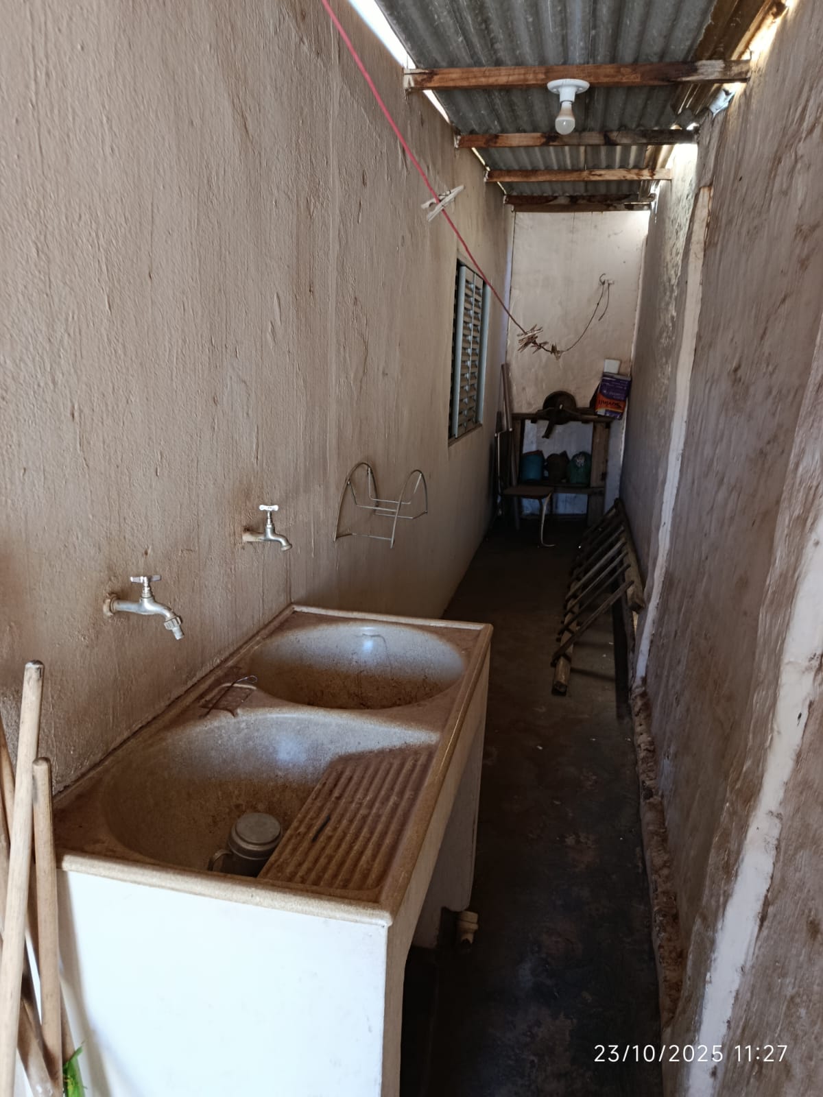 Rua Alexandre Sabino, 181 - Vila São Joaquim