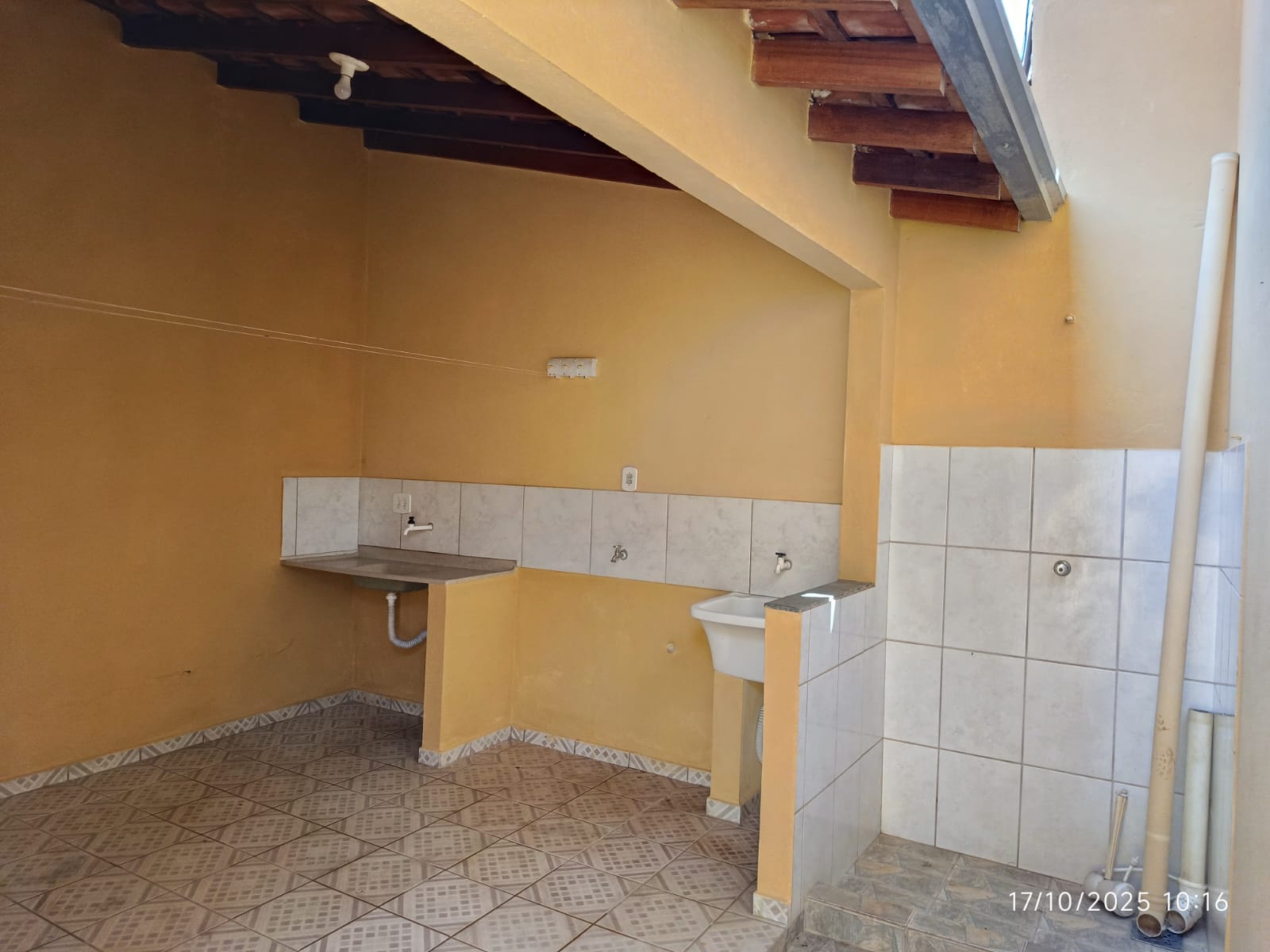 Rua José Henrique Wanderley, 974 B - Jardim del Rey