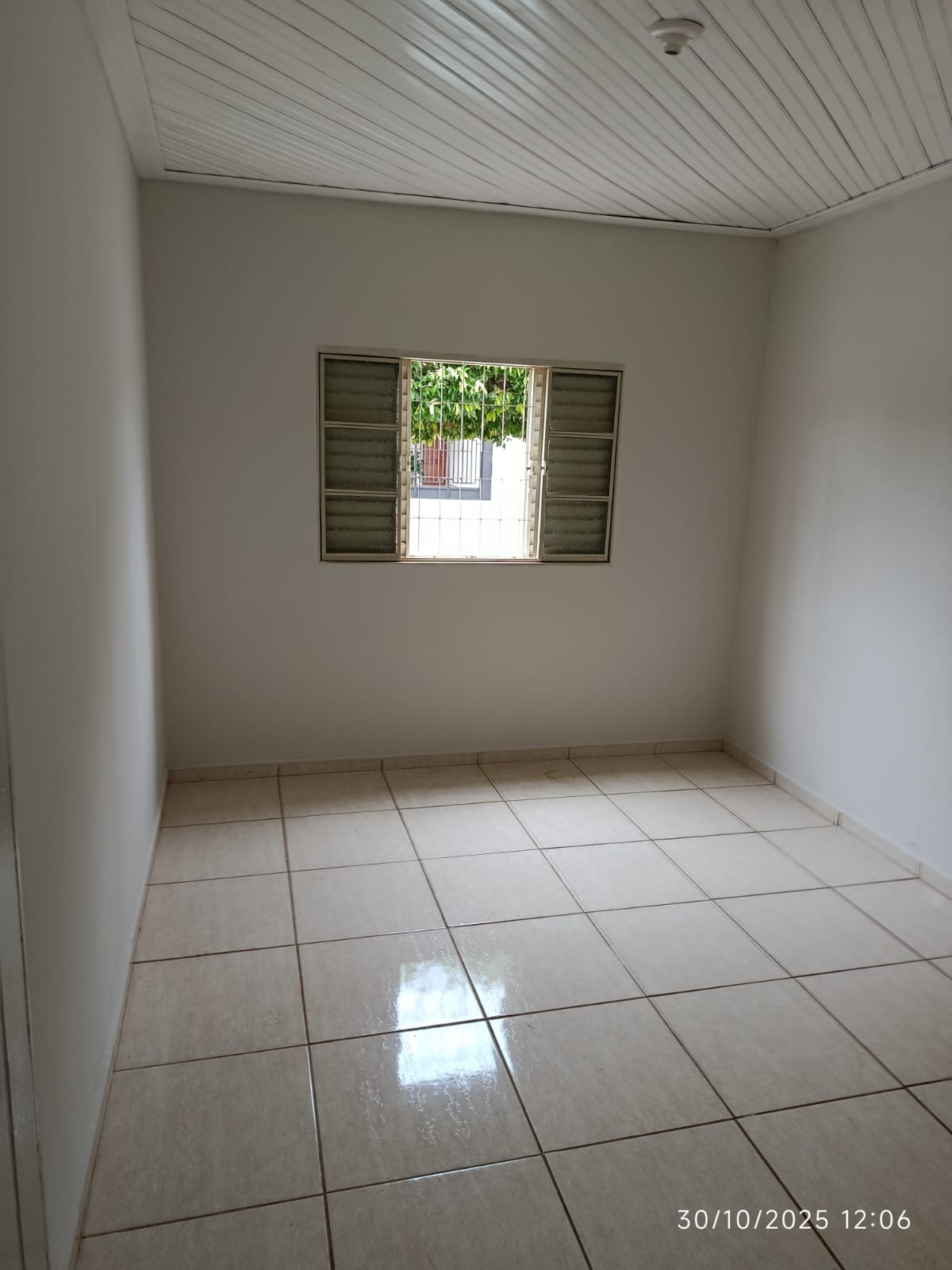 Rua Brasil, 1074 - Vila Martins