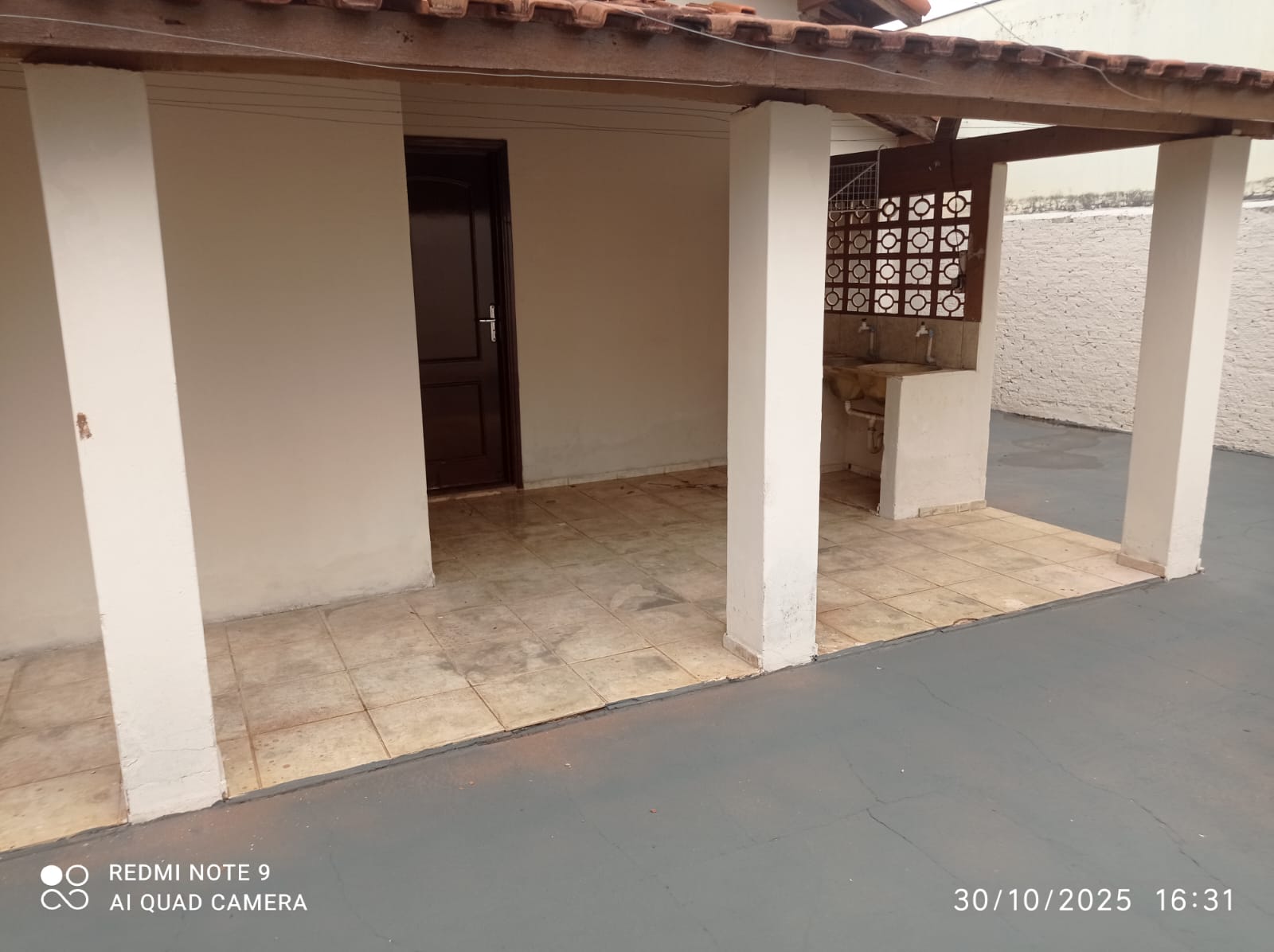 Rua Quinze de Novembro, 1245 - Vila Edejama