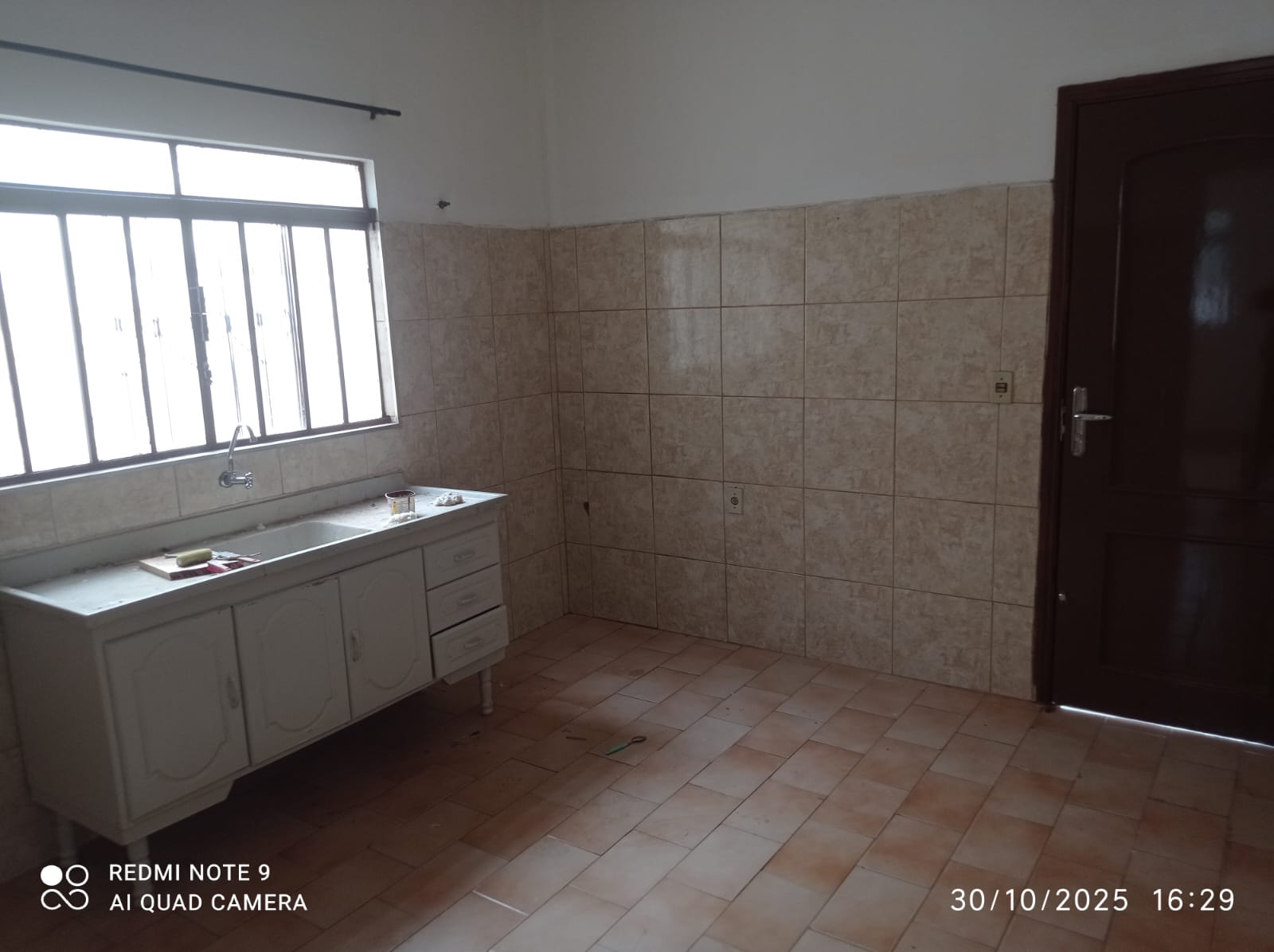 Rua Quinze de Novembro, 1245 - Vila Edejama