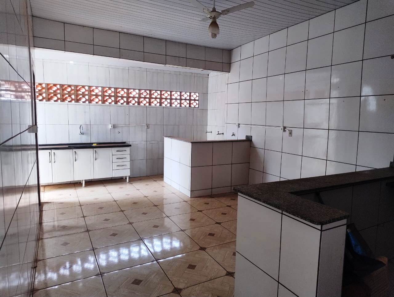 ÓTIMA CASA NO BAIRRO MONREAL