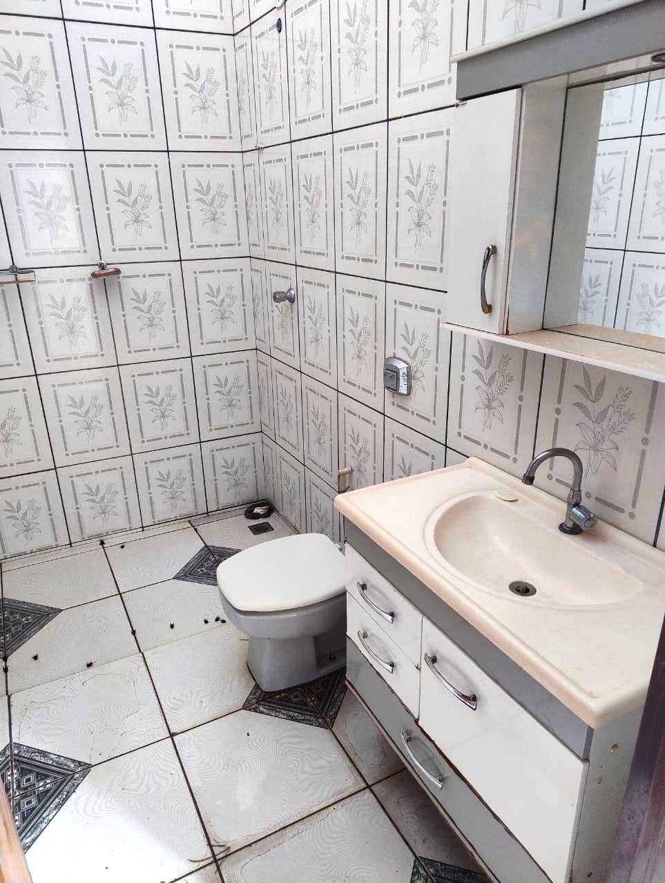 ÓTIMA CASA NO BAIRRO MONREAL