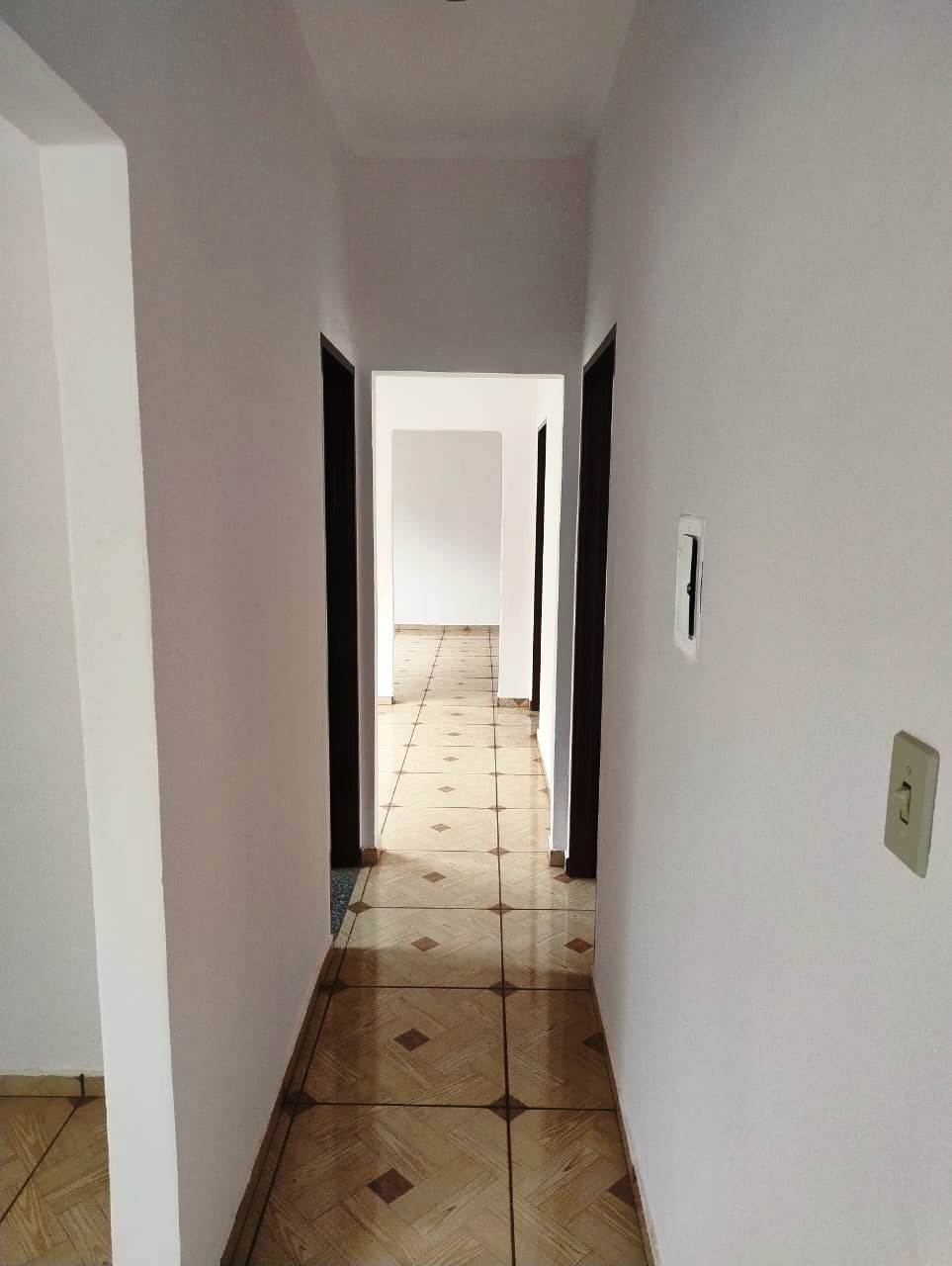 ÓTIMA CASA NO BAIRRO MONREAL