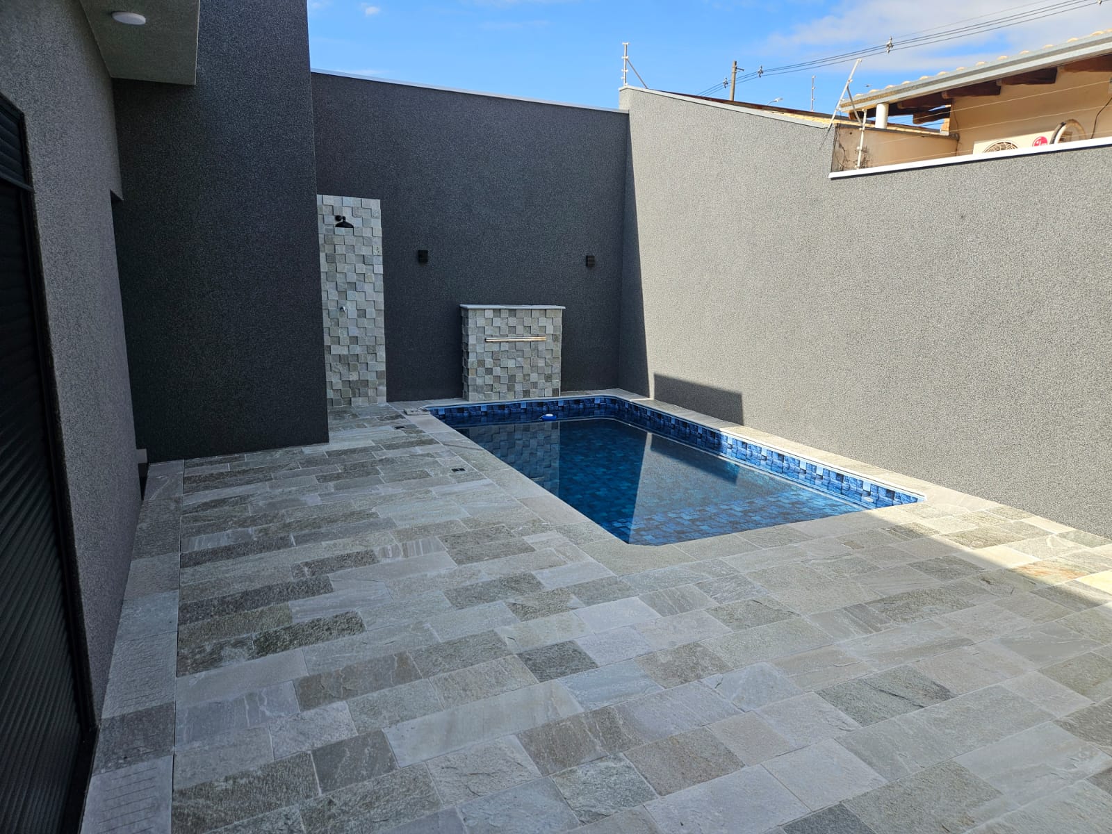 LINDA CASA NOVA NO JARDIM DO LAGO 3