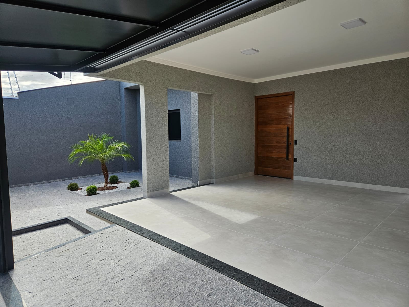 LINDA CASA NOVA NO JARDIM DO LAGO 3