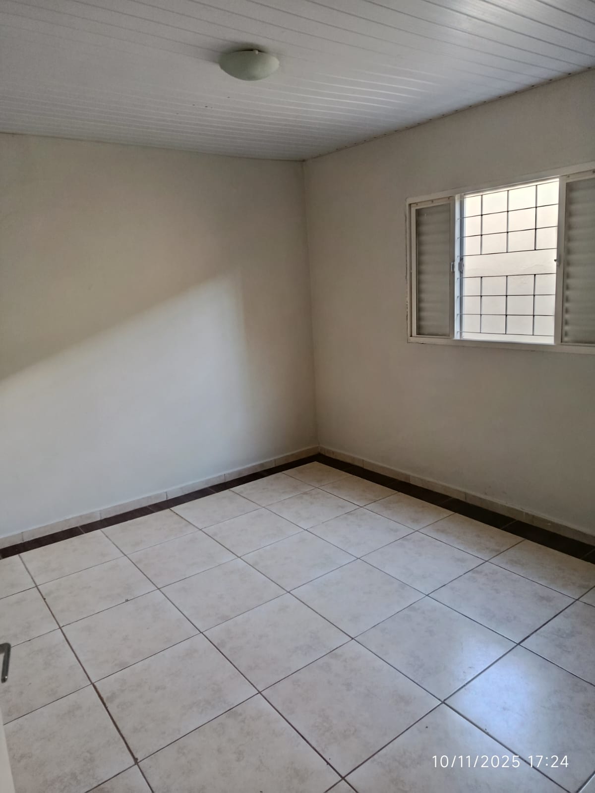 Rua Vinte e Cinco de Outubro, 141 - Vila Fátima