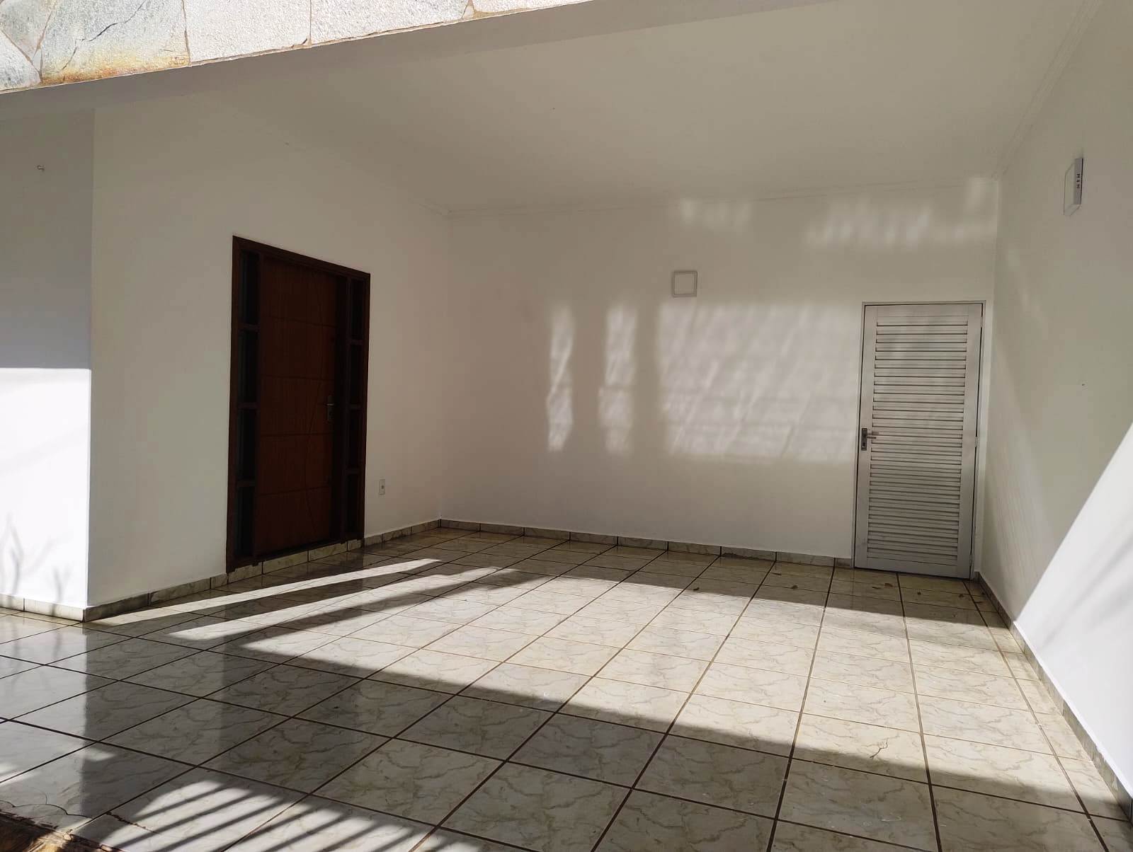 ÓTIMA CASA NO JARDIM ESPLANADA