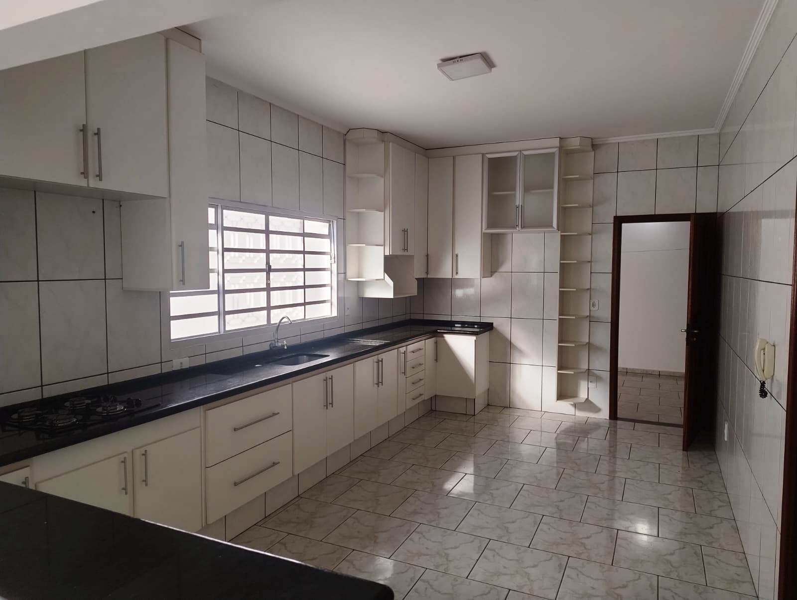 ÓTIMA CASA NO JARDIM ESPLANADA