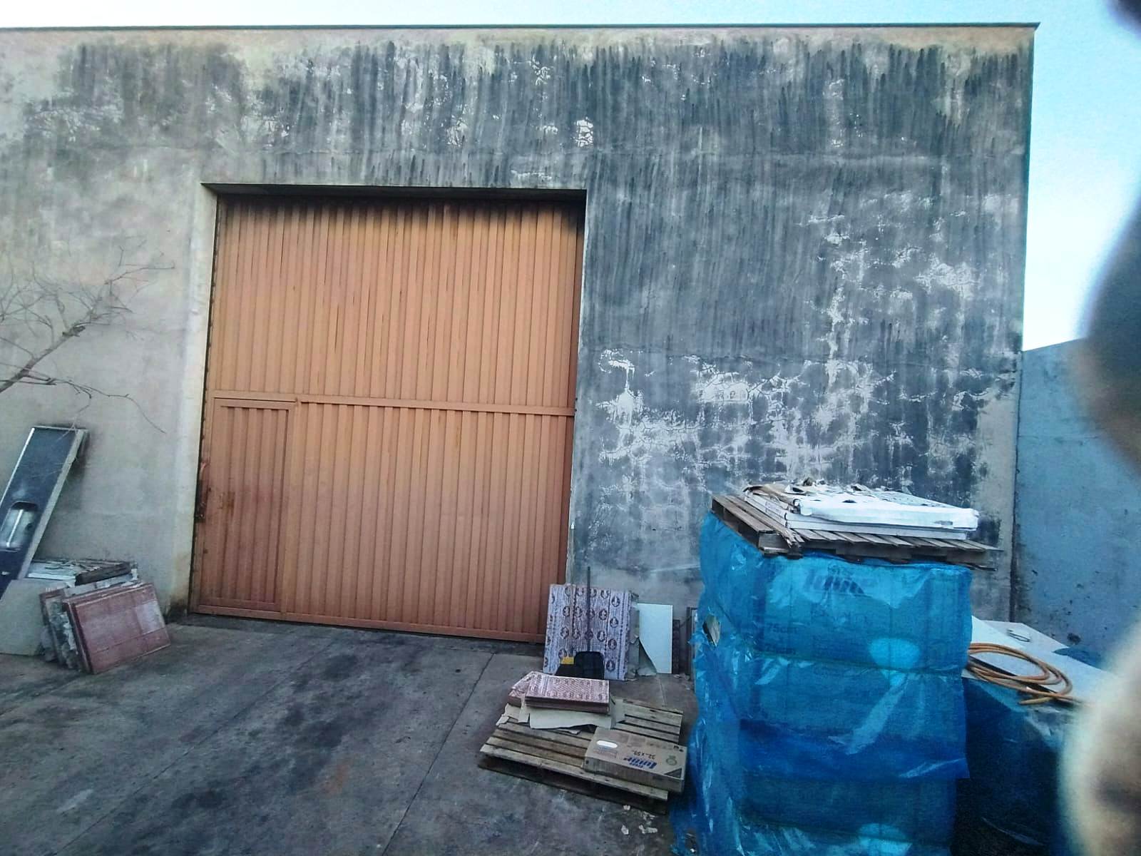 ÓTIMO BARRACÃO PARA DEPÓSITO NO CENTRO