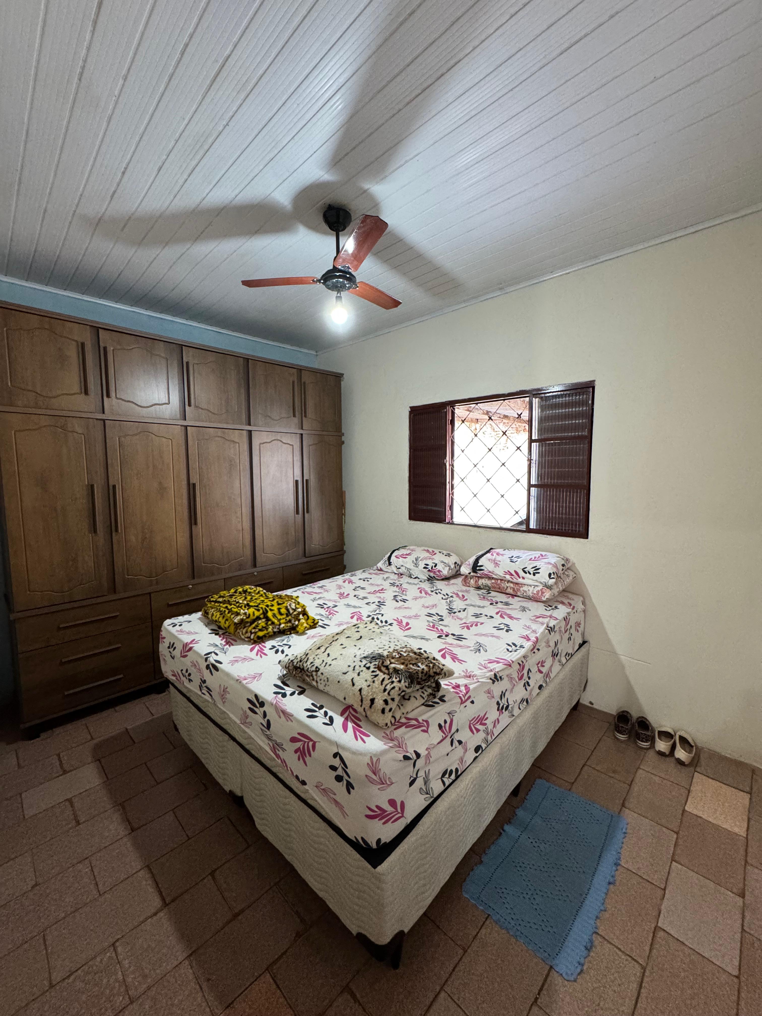 DUAS CASAS NO MESMO TERRENO NO JARDIM SANTO ANTÔNIO