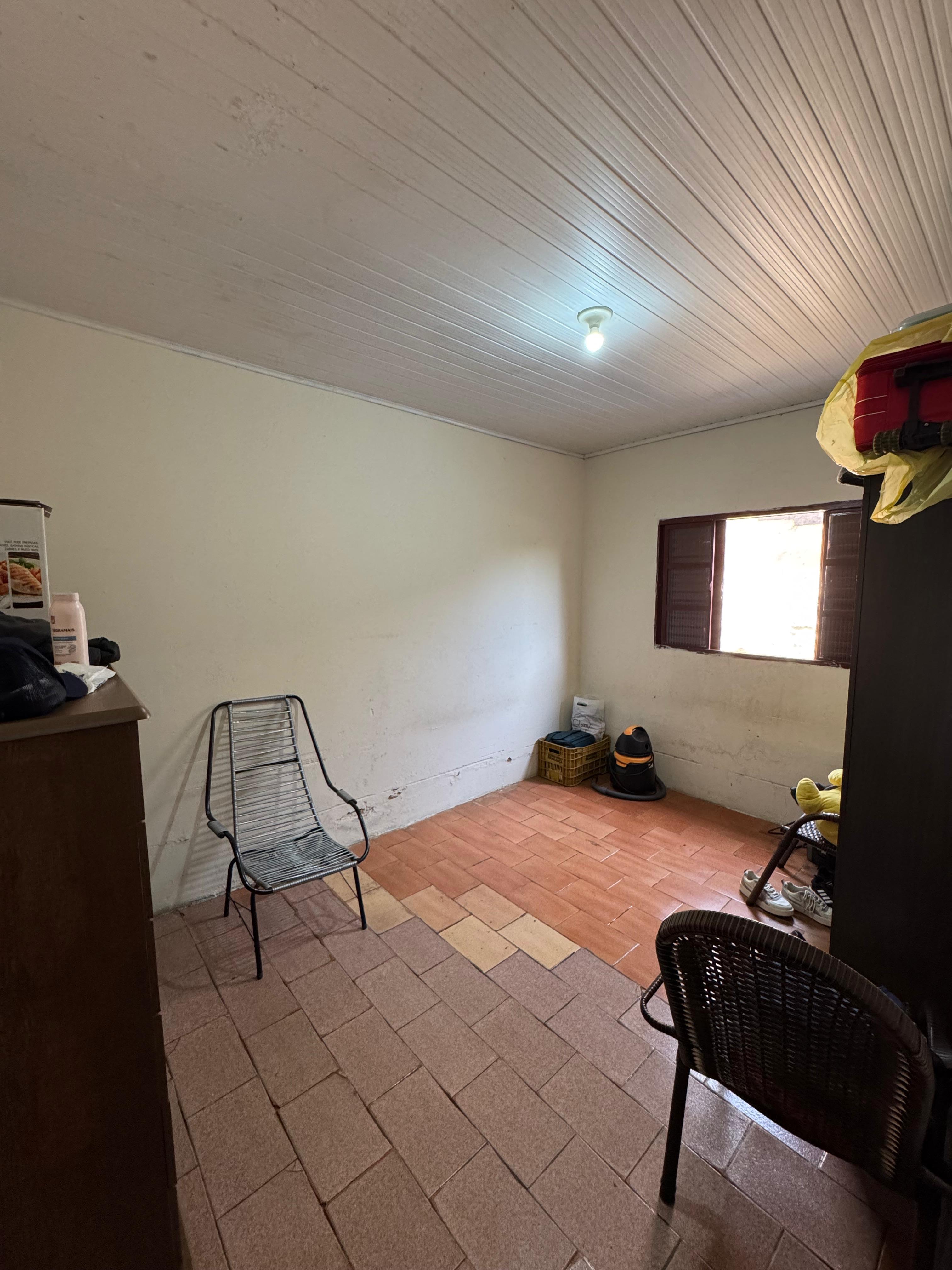 DUAS CASAS NO MESMO TERRENO NO JARDIM SANTO ANTÔNIO