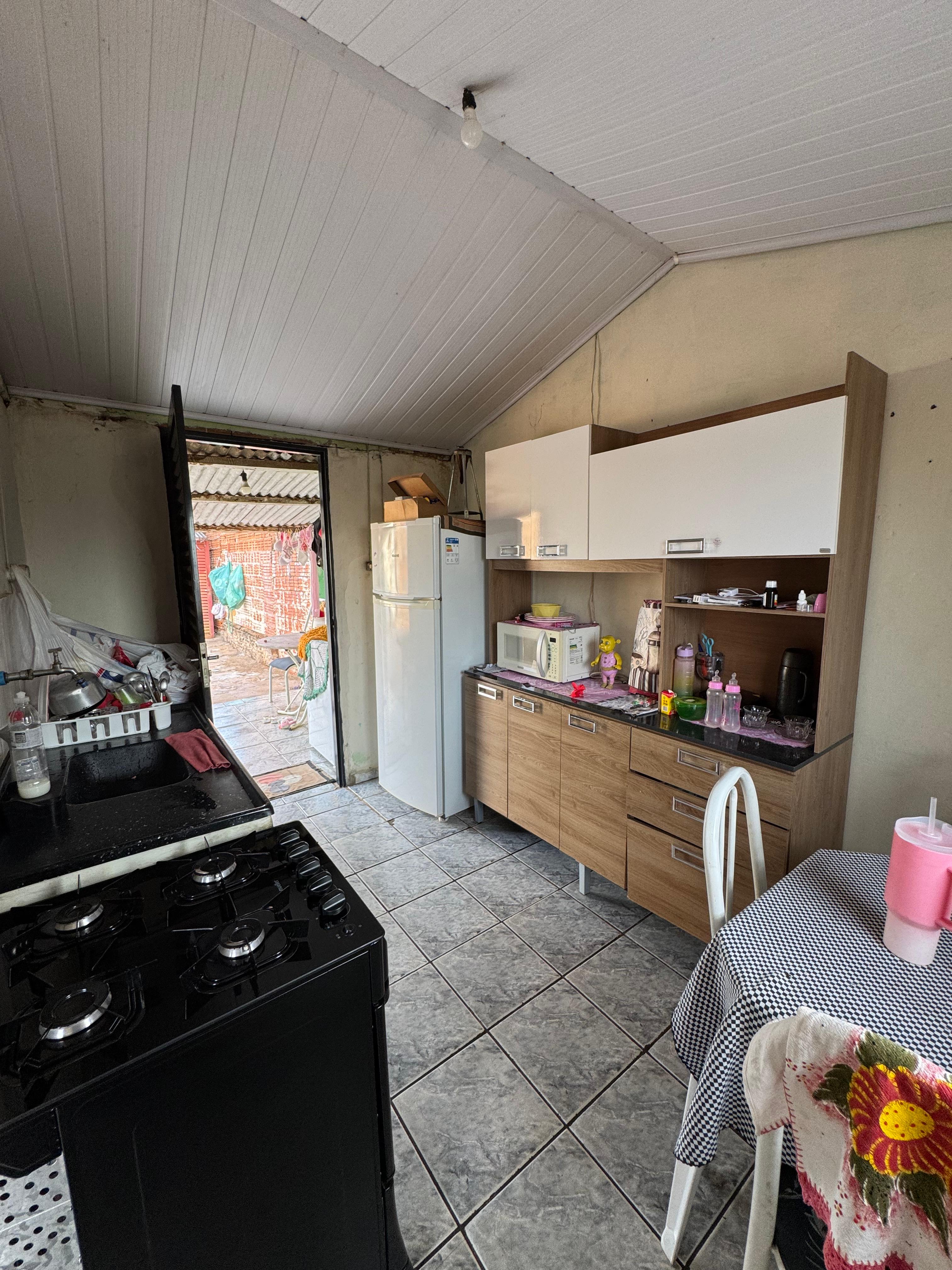 DUAS CASAS NO MESMO TERRENO NO JARDIM SANTO ANTÔNIO