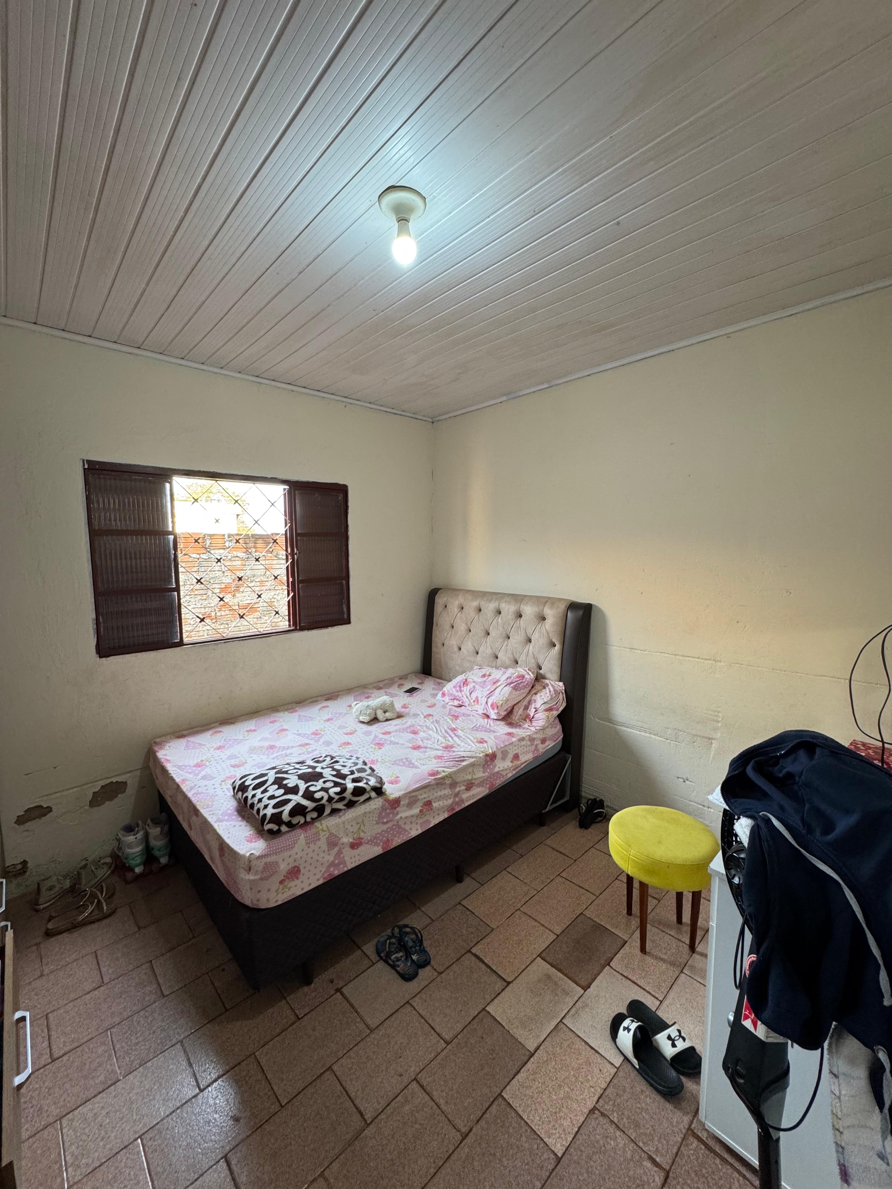 DUAS CASAS NO MESMO TERRENO NO JARDIM SANTO ANTÔNIO