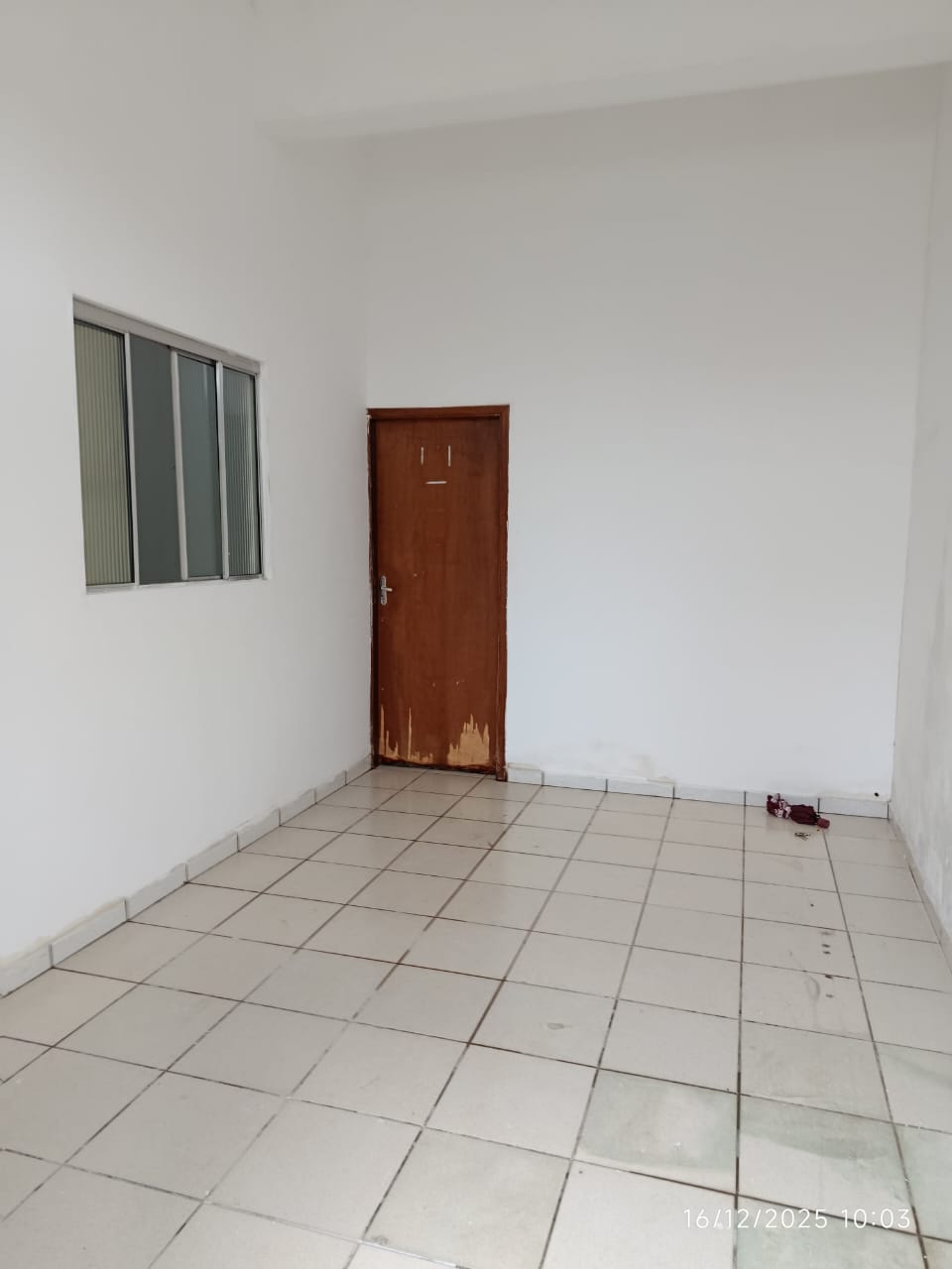 Avenida Afonso Giovane da Silva, 124 B - Village Regina