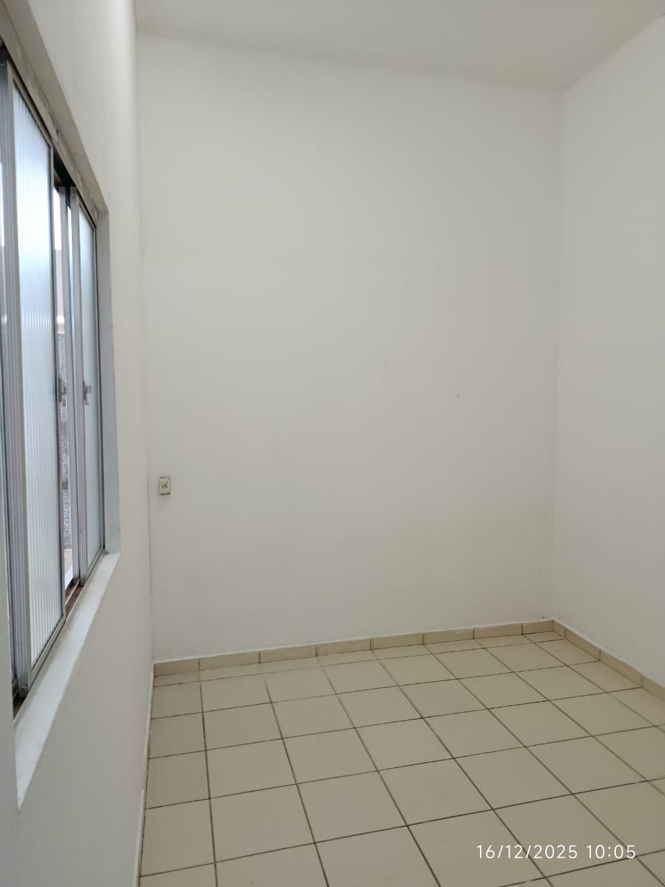 Avenida Afonso Giovane da Silva, 124 B - Village Regina