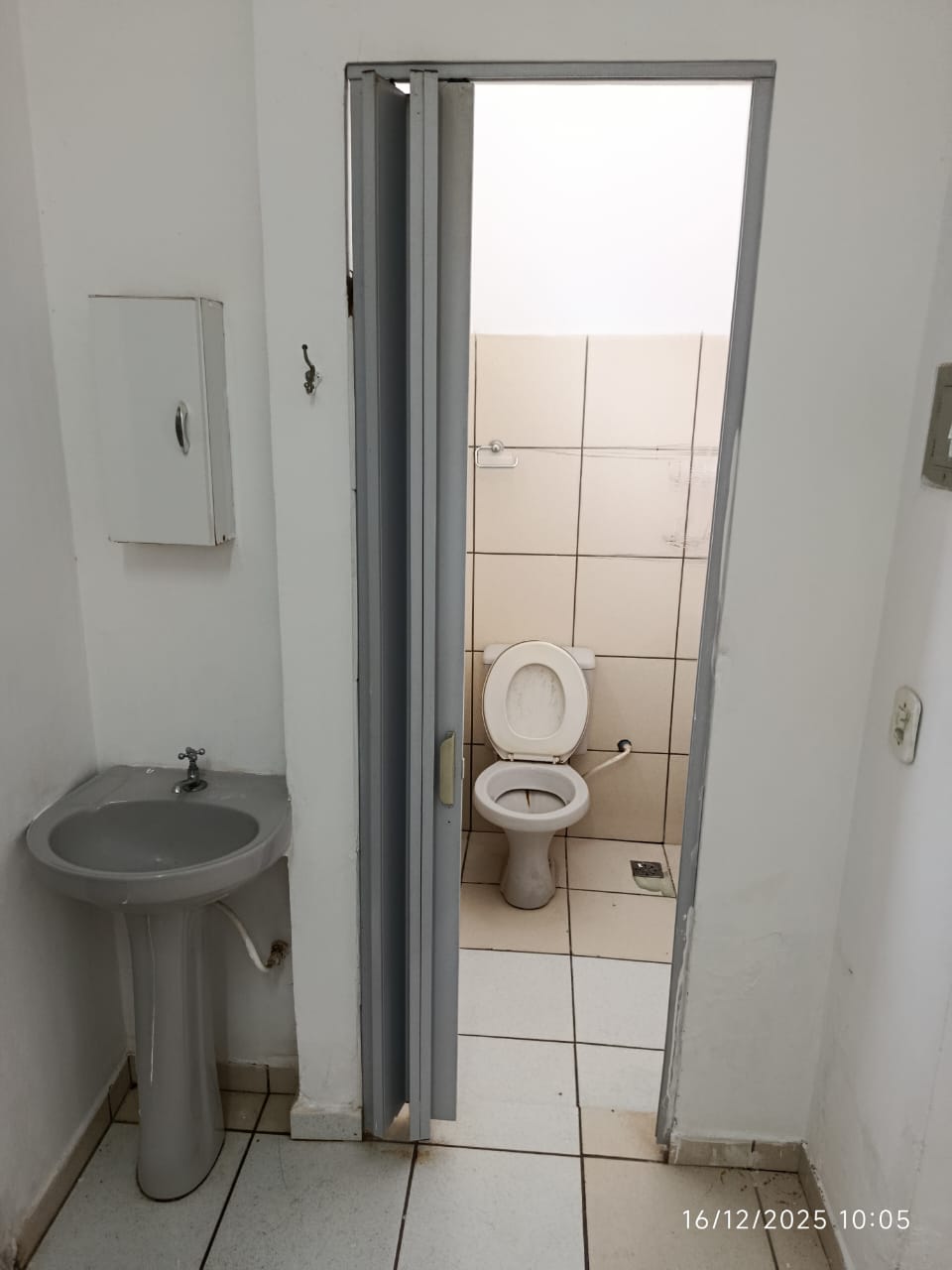 Avenida Afonso Giovane da Silva, 124 B - Village Regina