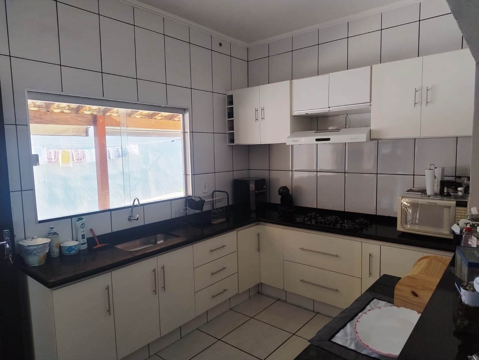 ÓTIMA CASA DE ESQUINA NO JARDIM DEL REY