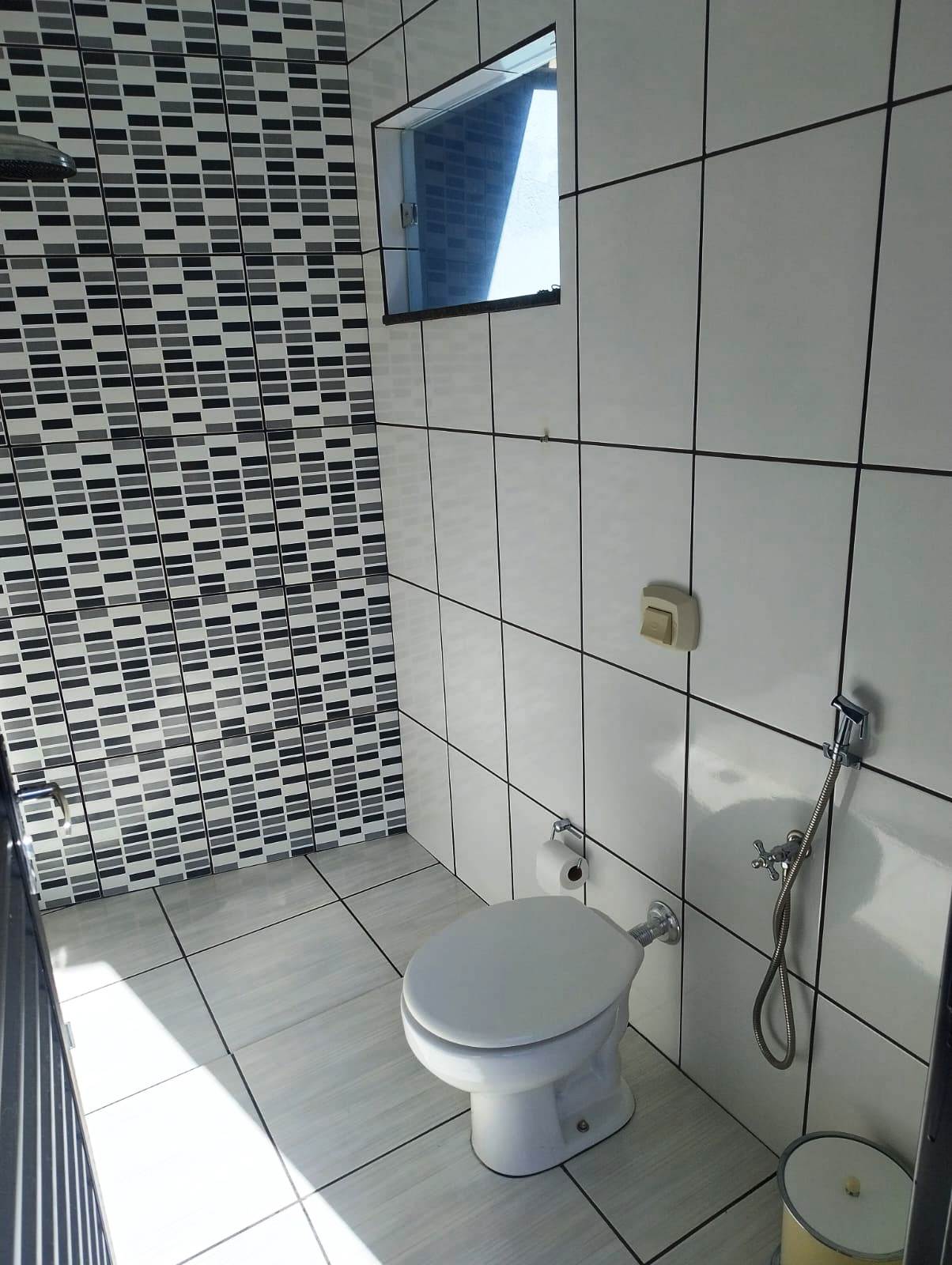 ÓTIMA CASA DE ESQUINA NO JARDIM DEL REY