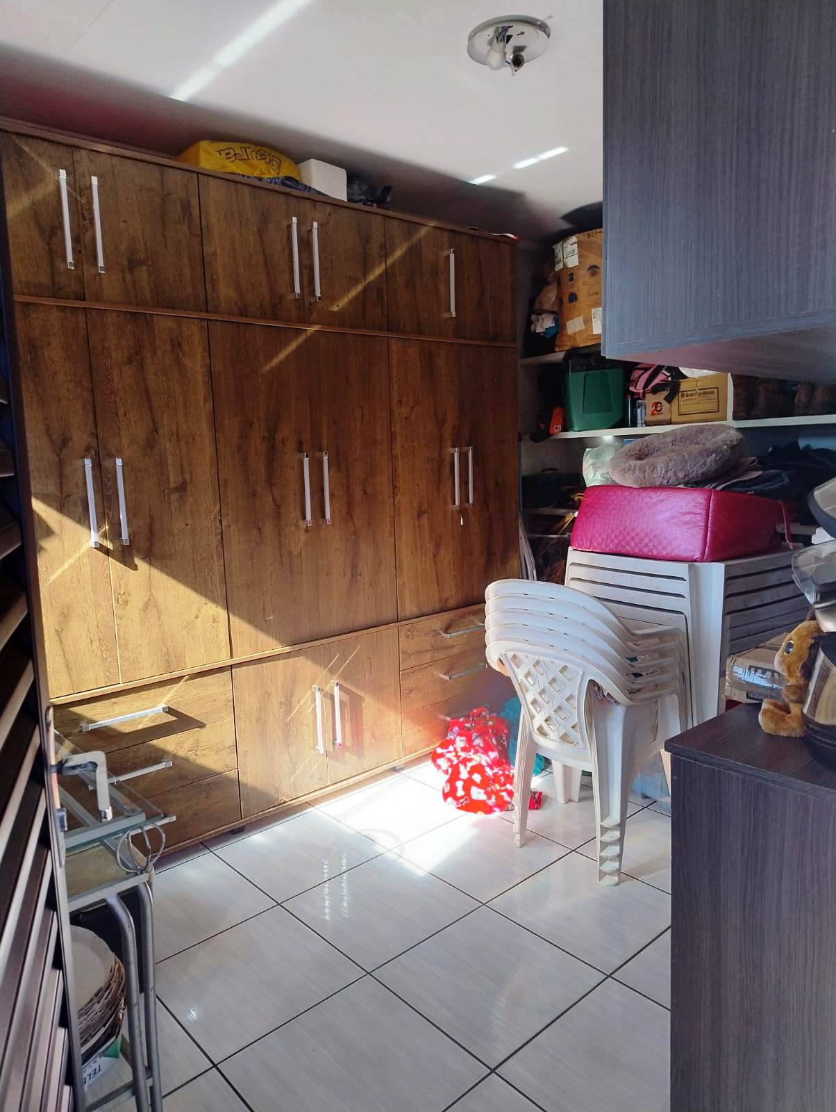 ÓTIMA CASA DE ESQUINA NO JARDIM DEL REY