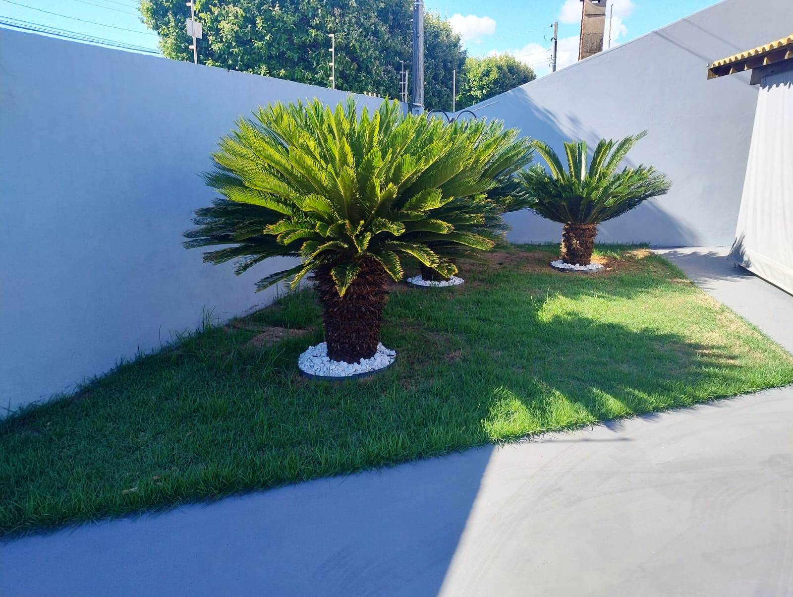 ÓTIMA CASA DE ESQUINA NO JARDIM DEL REY