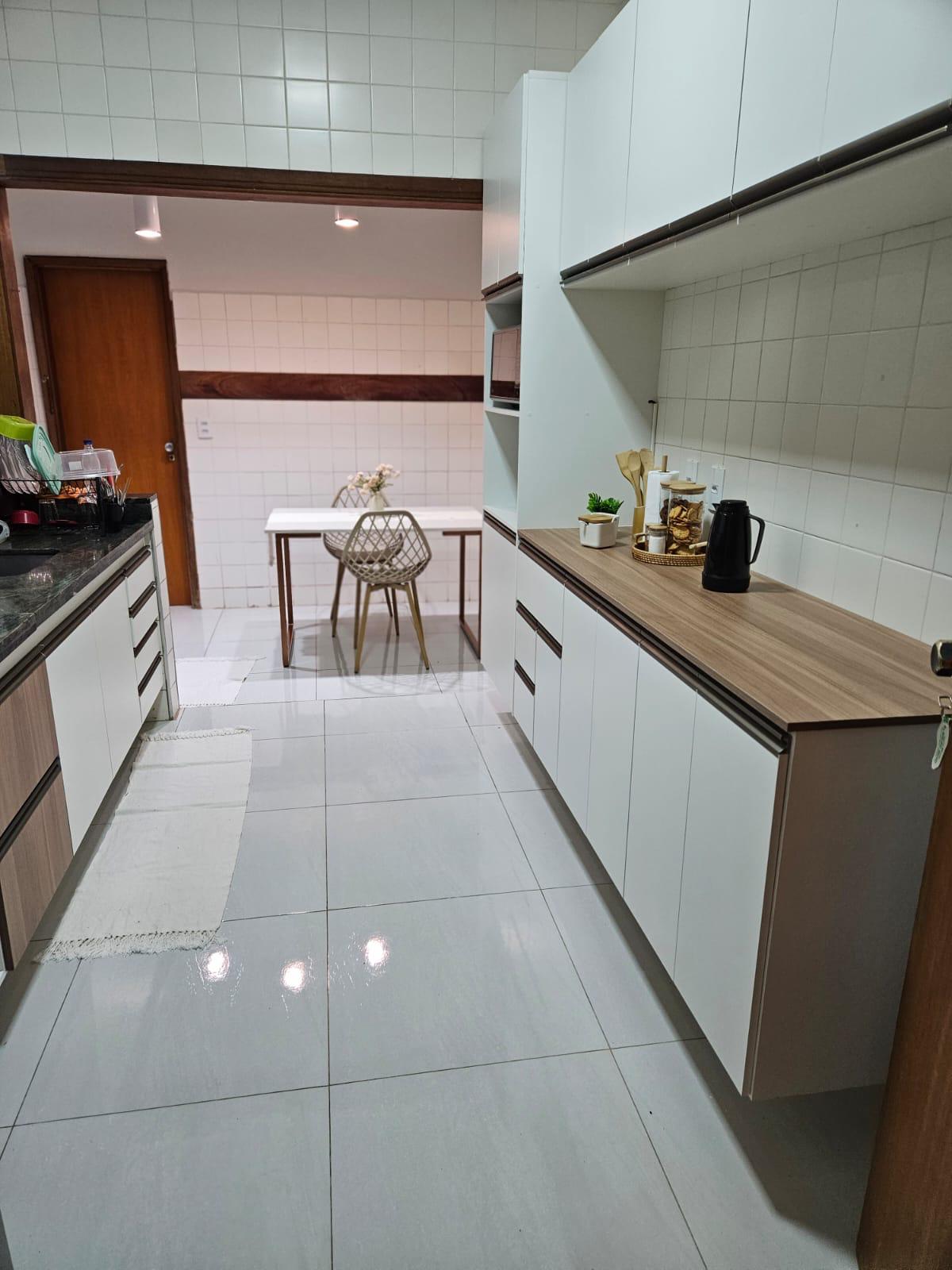 ÓTIMA CASA COM PISCINA NO VILLAGE REGINA 