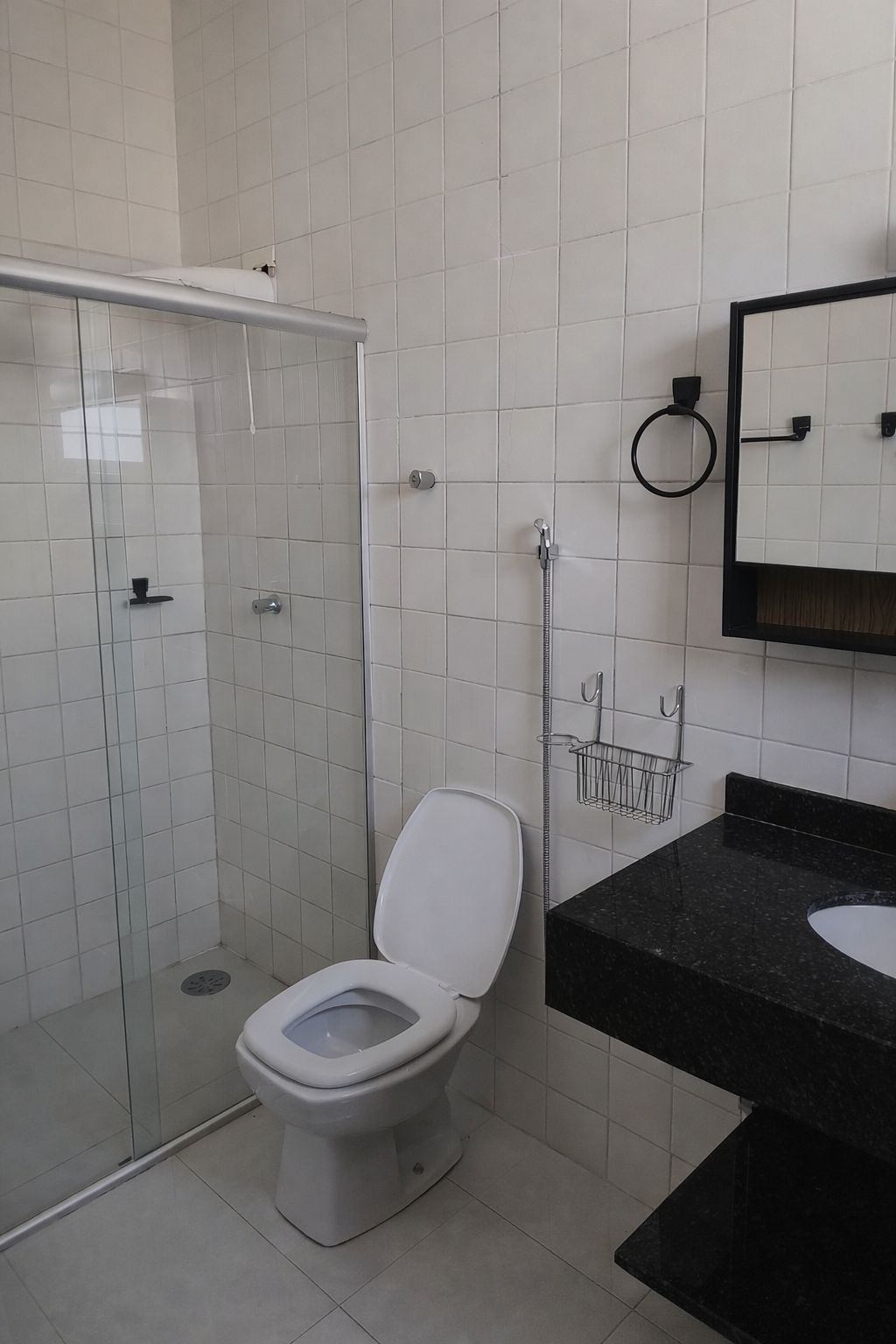 ÓTIMA CASA COM PISCINA NO VILLAGE REGINA 