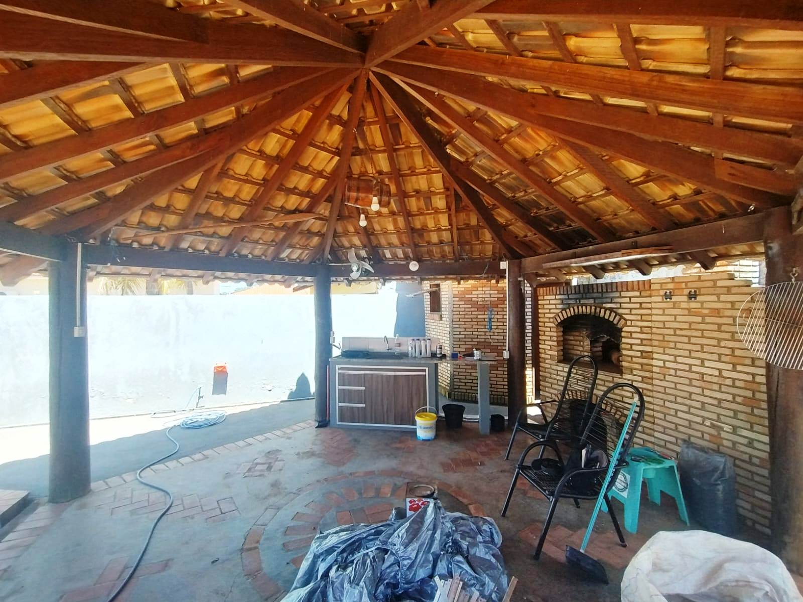 ÓTIMA CASA COM PISCINA NO VILLAGE REGINA 