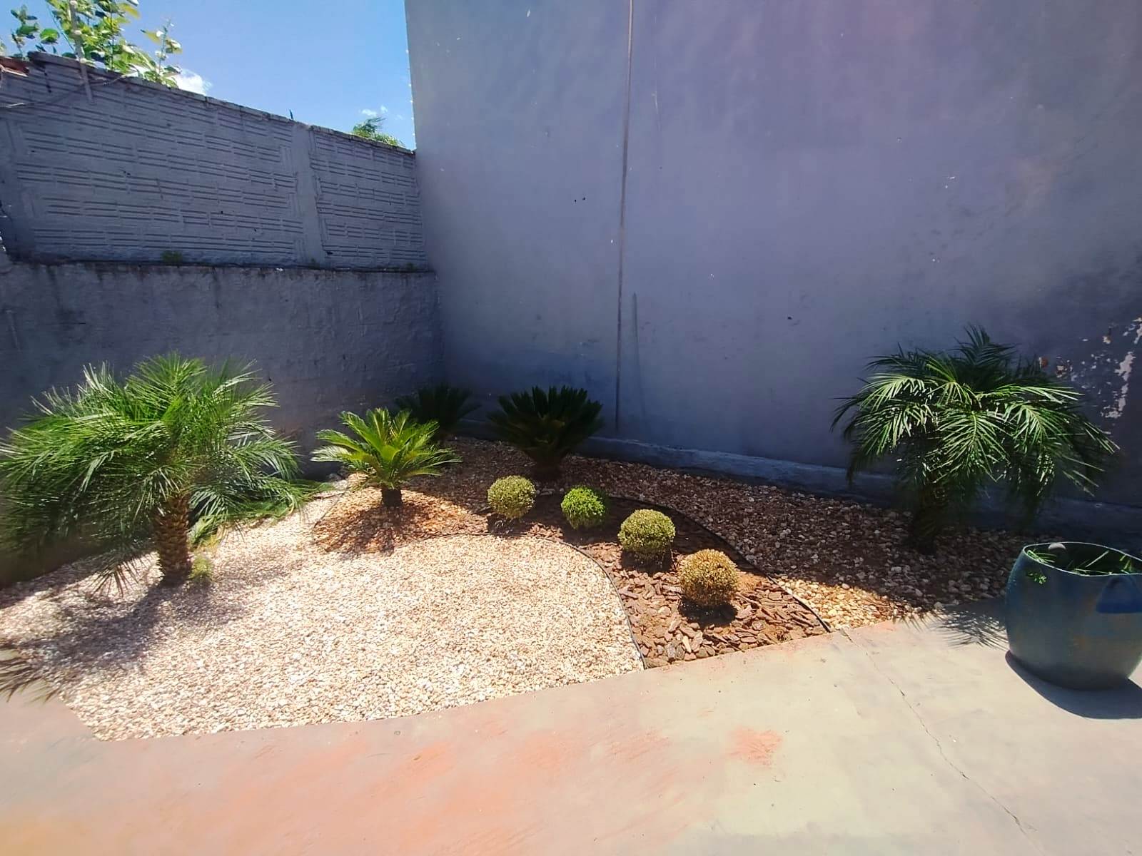 ÓTIMA CASA COM PISCINA NO VILLAGE REGINA 