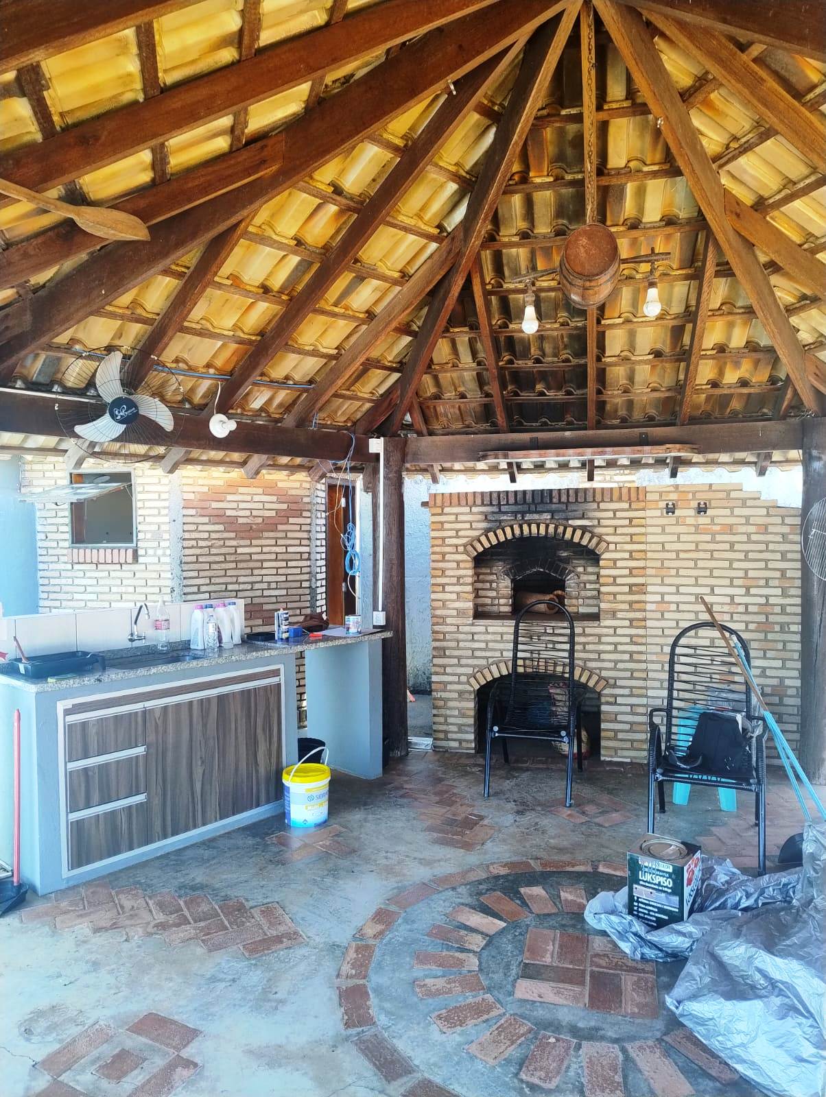 ÓTIMA CASA COM PISCINA NO VILLAGE REGINA 