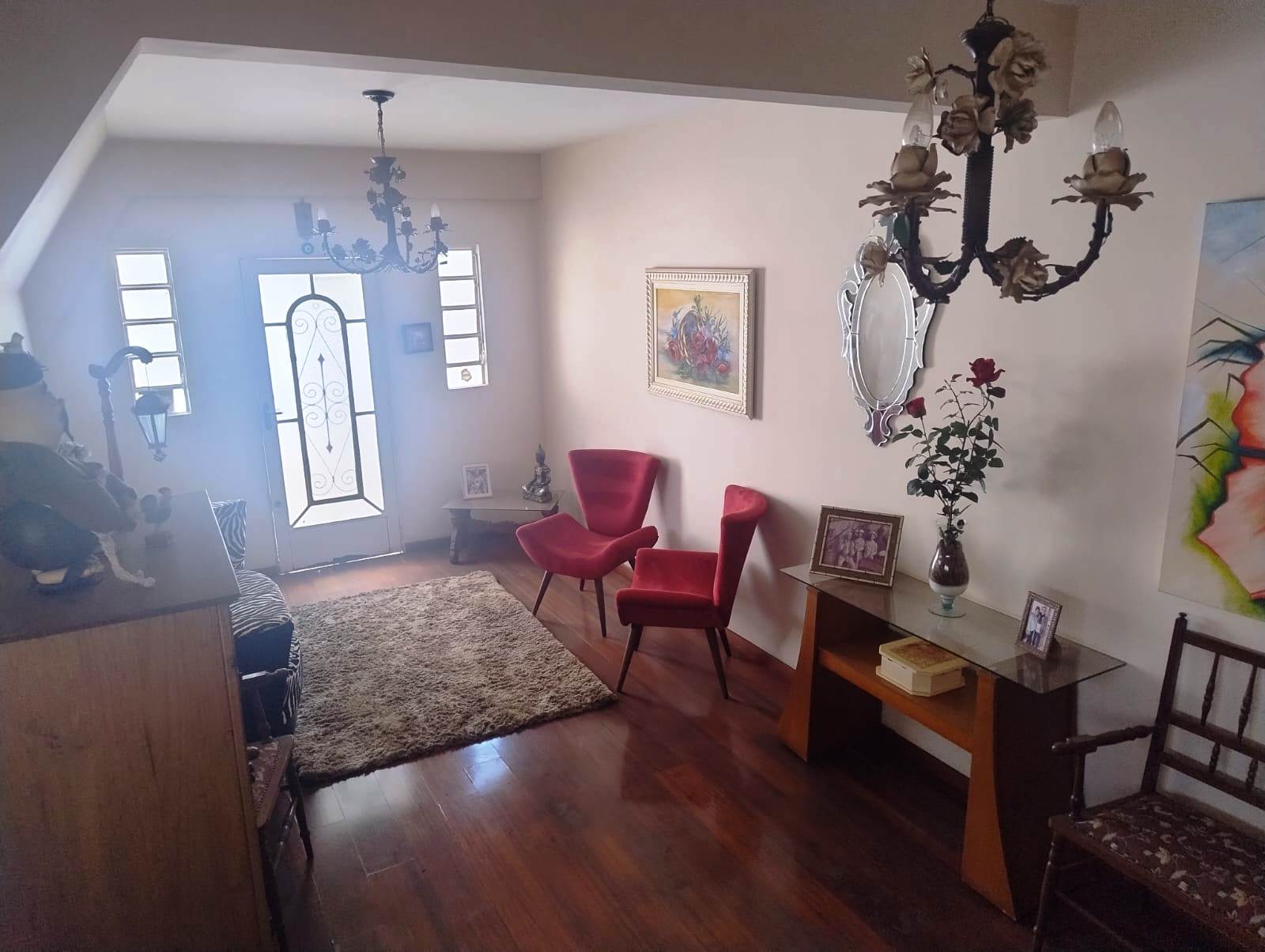 LINDO IMÓVEL TIPO CHALÉ NO BAIRRO EDEJAMA