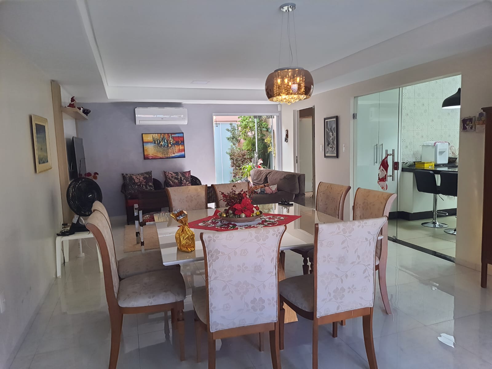 ÓTIMA CASA COM PISCINA AQUECIDA NO JD DO LAGO 2