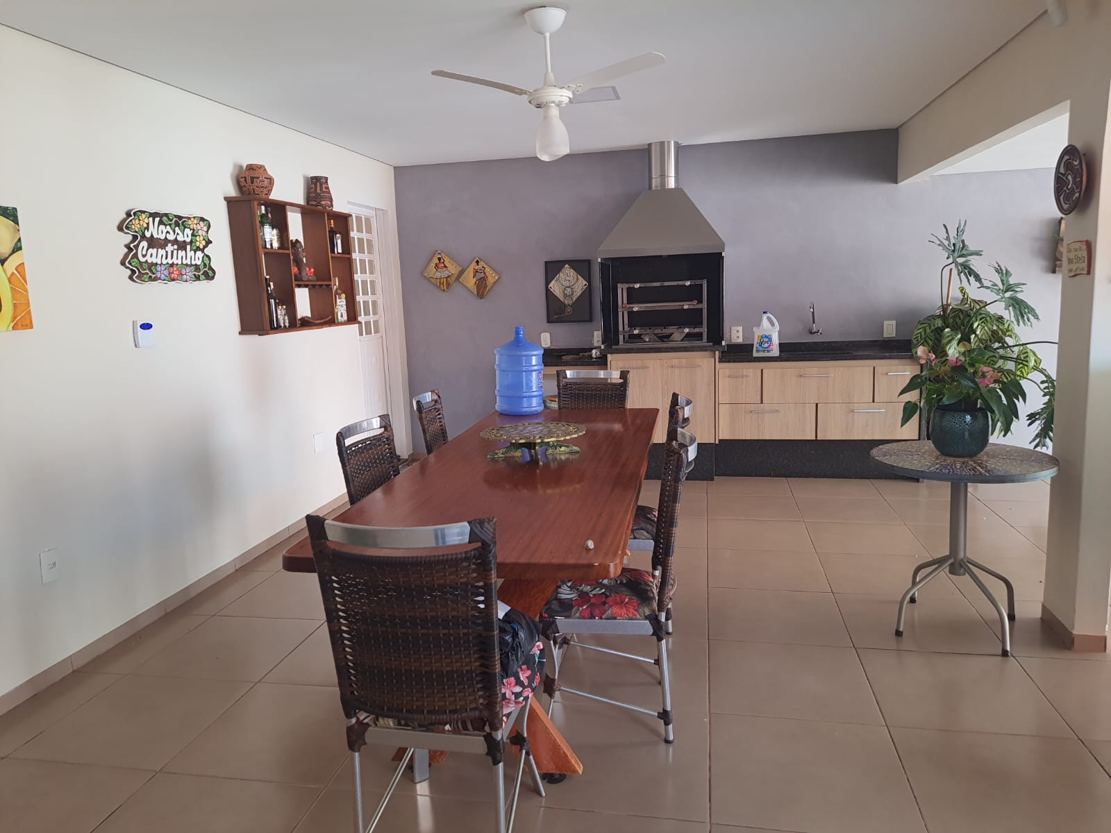 ÓTIMA CASA COM PISCINA AQUECIDA NO JD DO LAGO 2