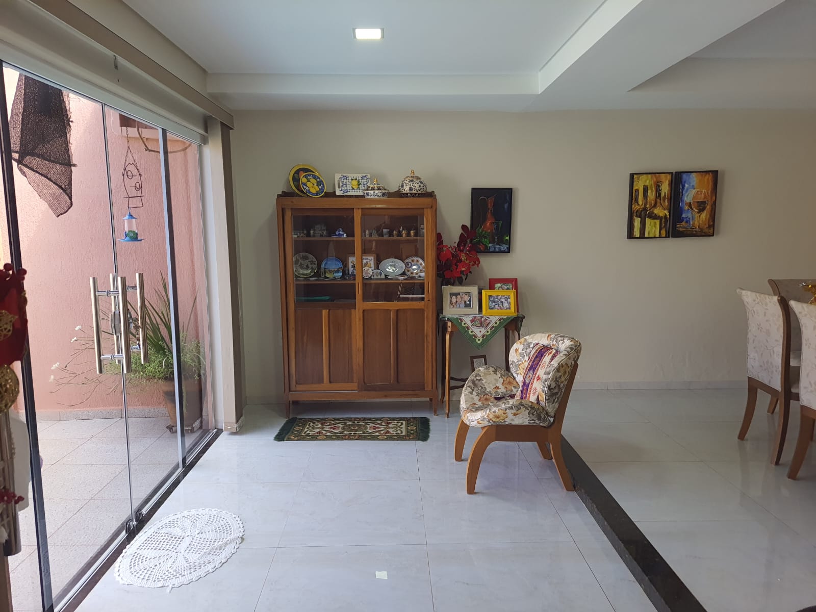 ÓTIMA CASA COM PISCINA AQUECIDA NO JD DO LAGO 2