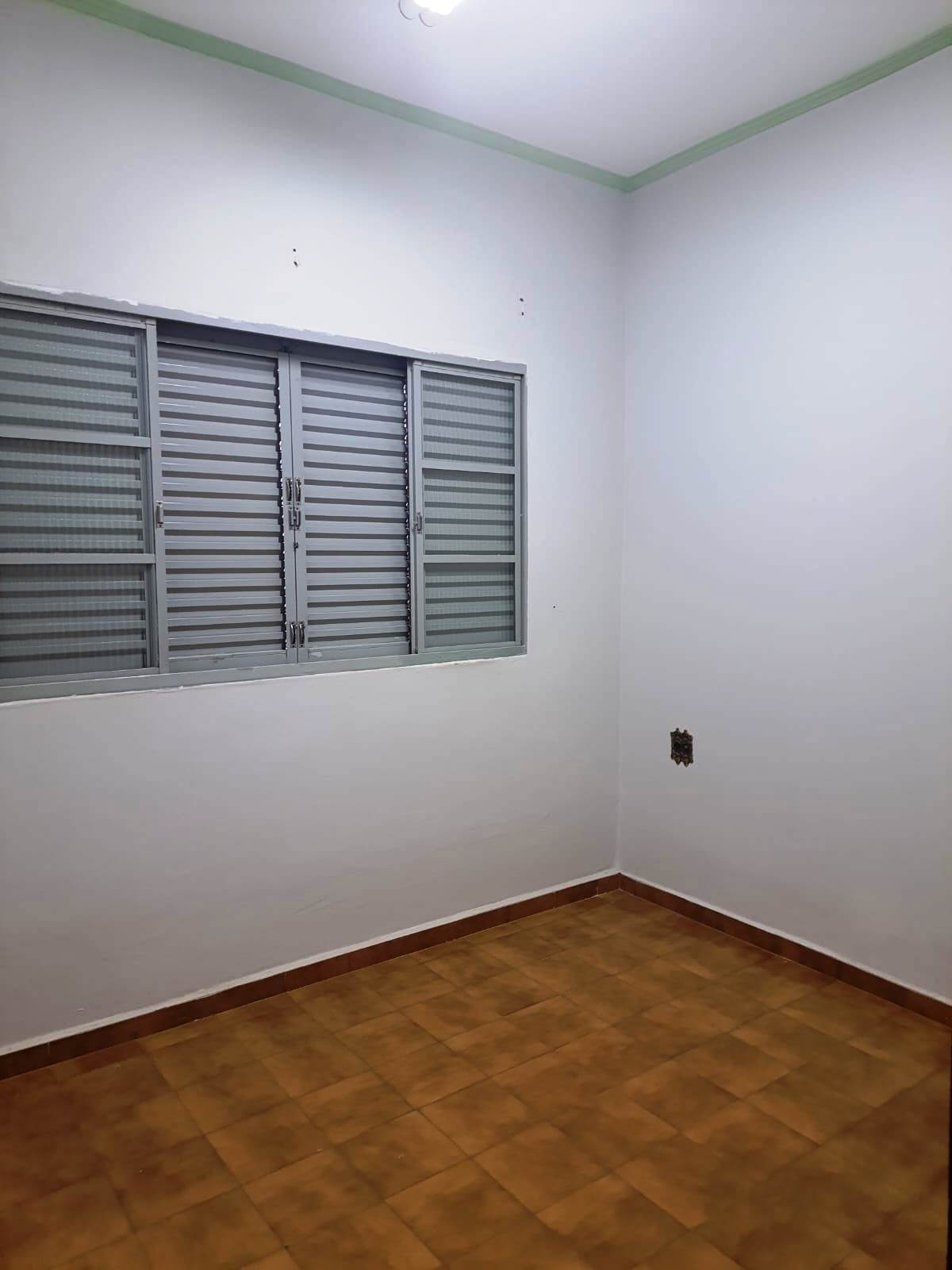 ÓTIMA CASA NO CENTRO