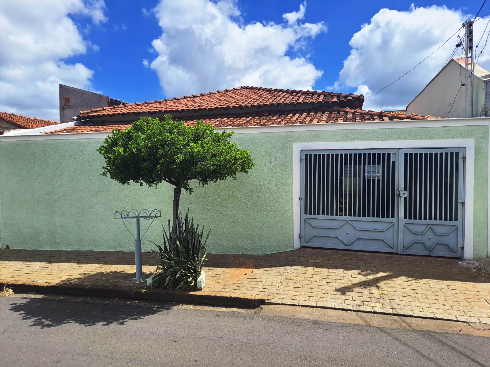 ÓTIMA CASA NO CENTRO