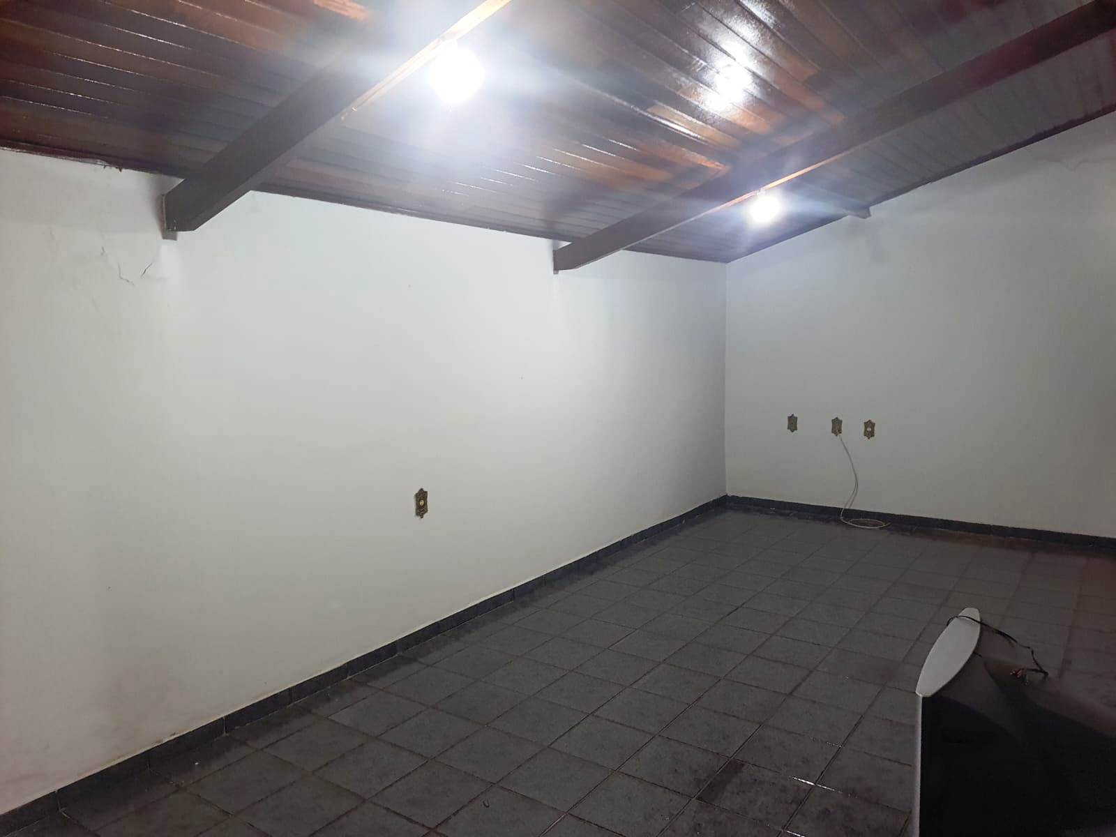 ÓTIMA CASA NO CENTRO