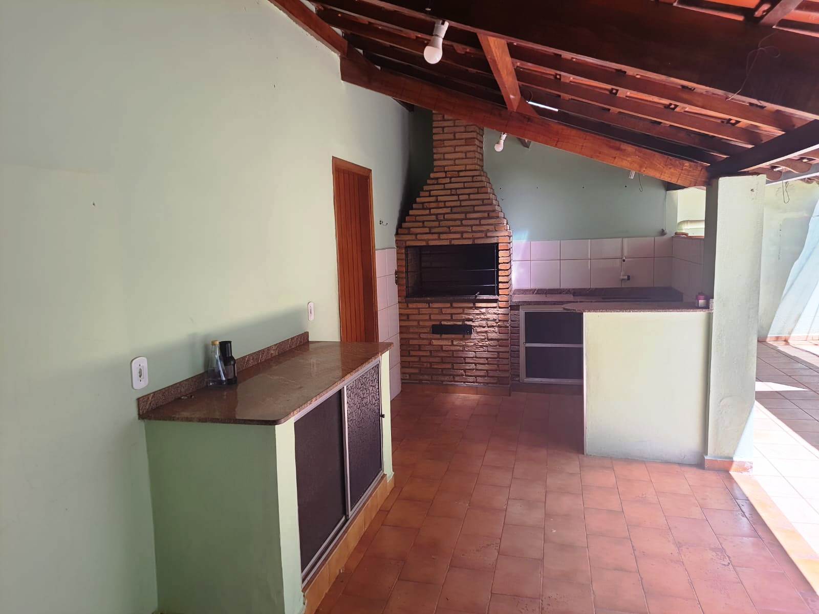 ÓTIMA CASA NO CENTRO